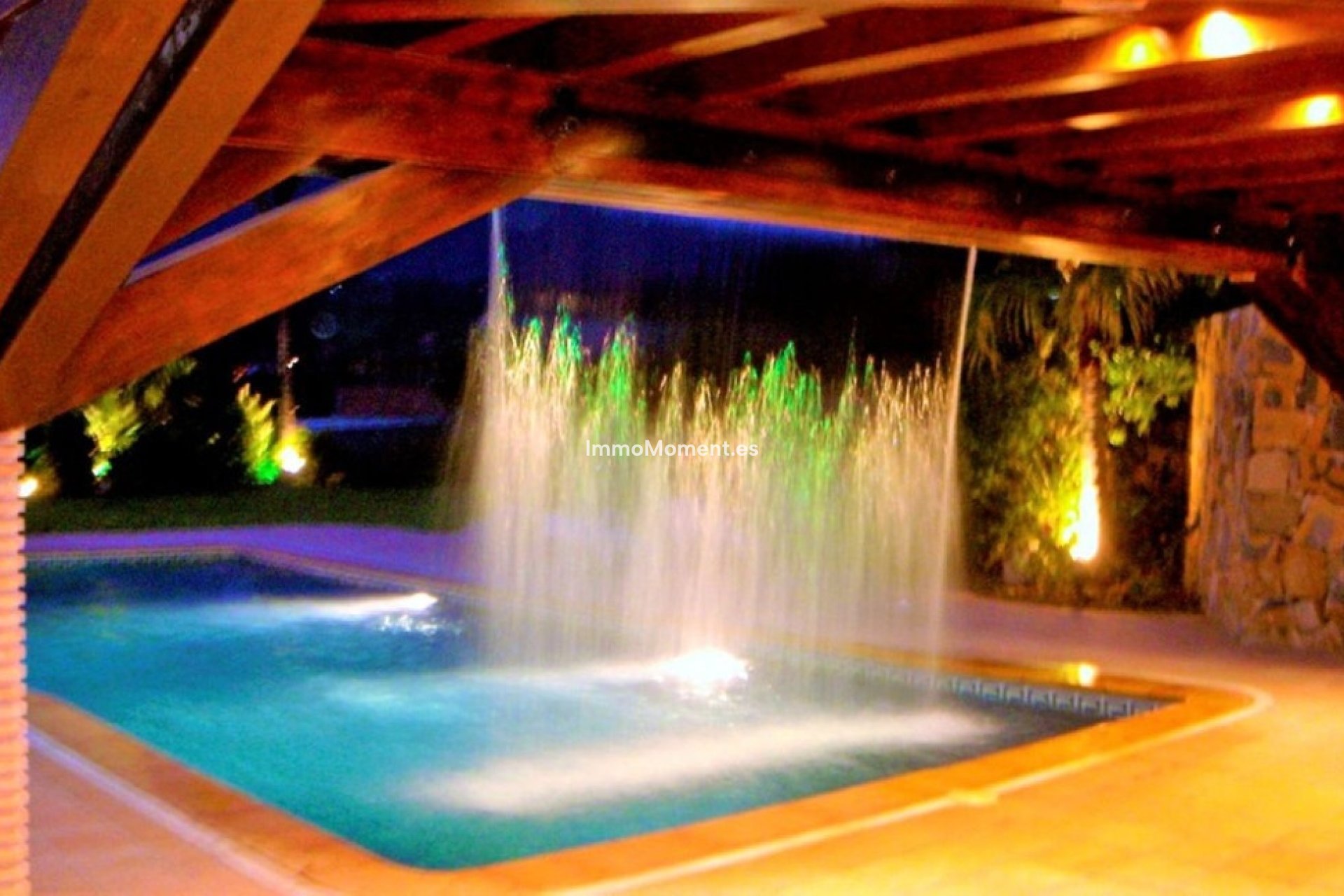 Resale - Villa - Estepona - Estepona Centro