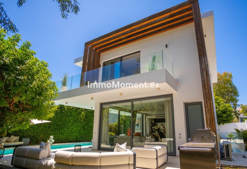 Resale - Villa - Estepona - Estepona Centro