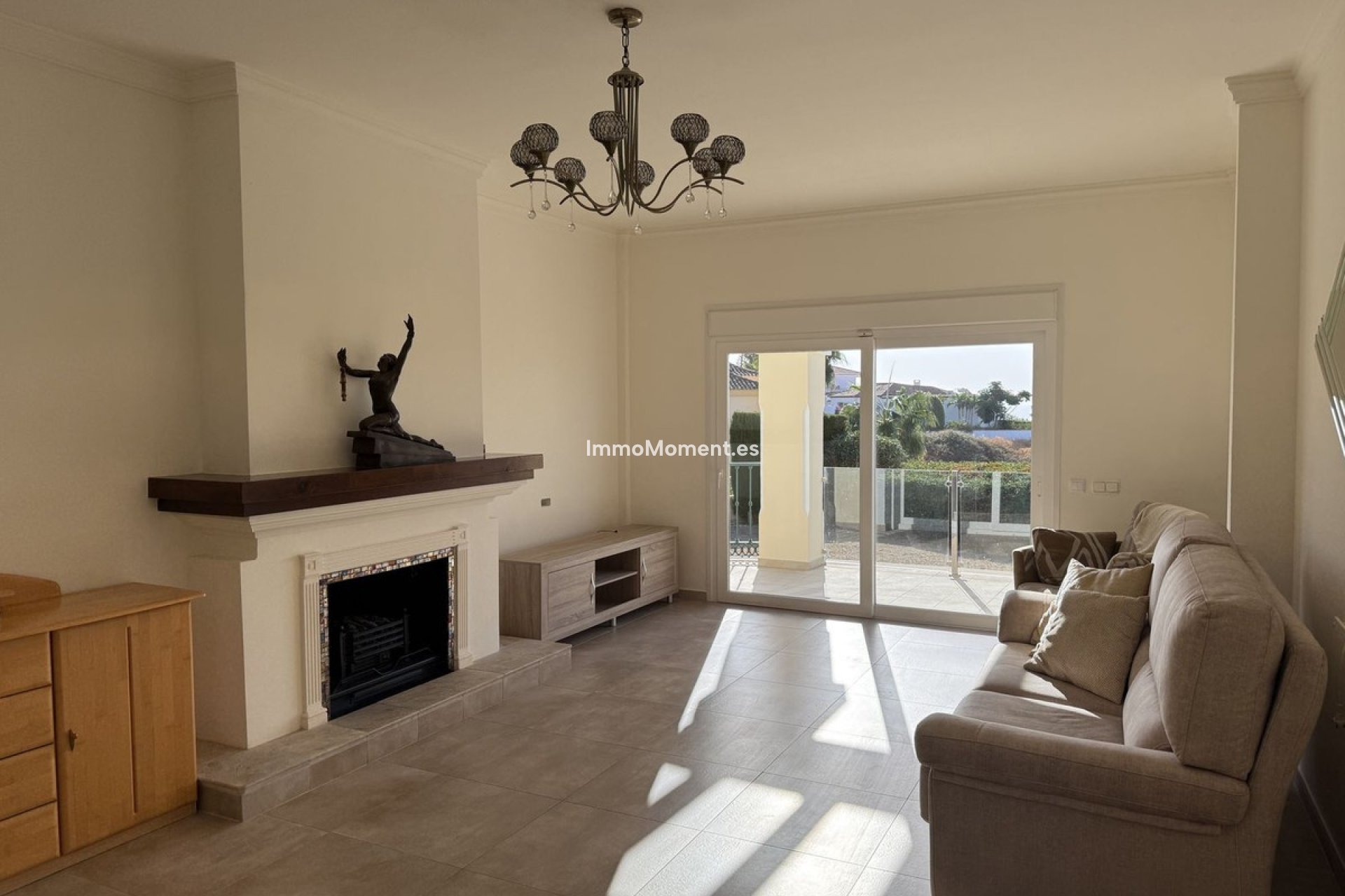 Resale - Villa - Estepona - Estepona Centro