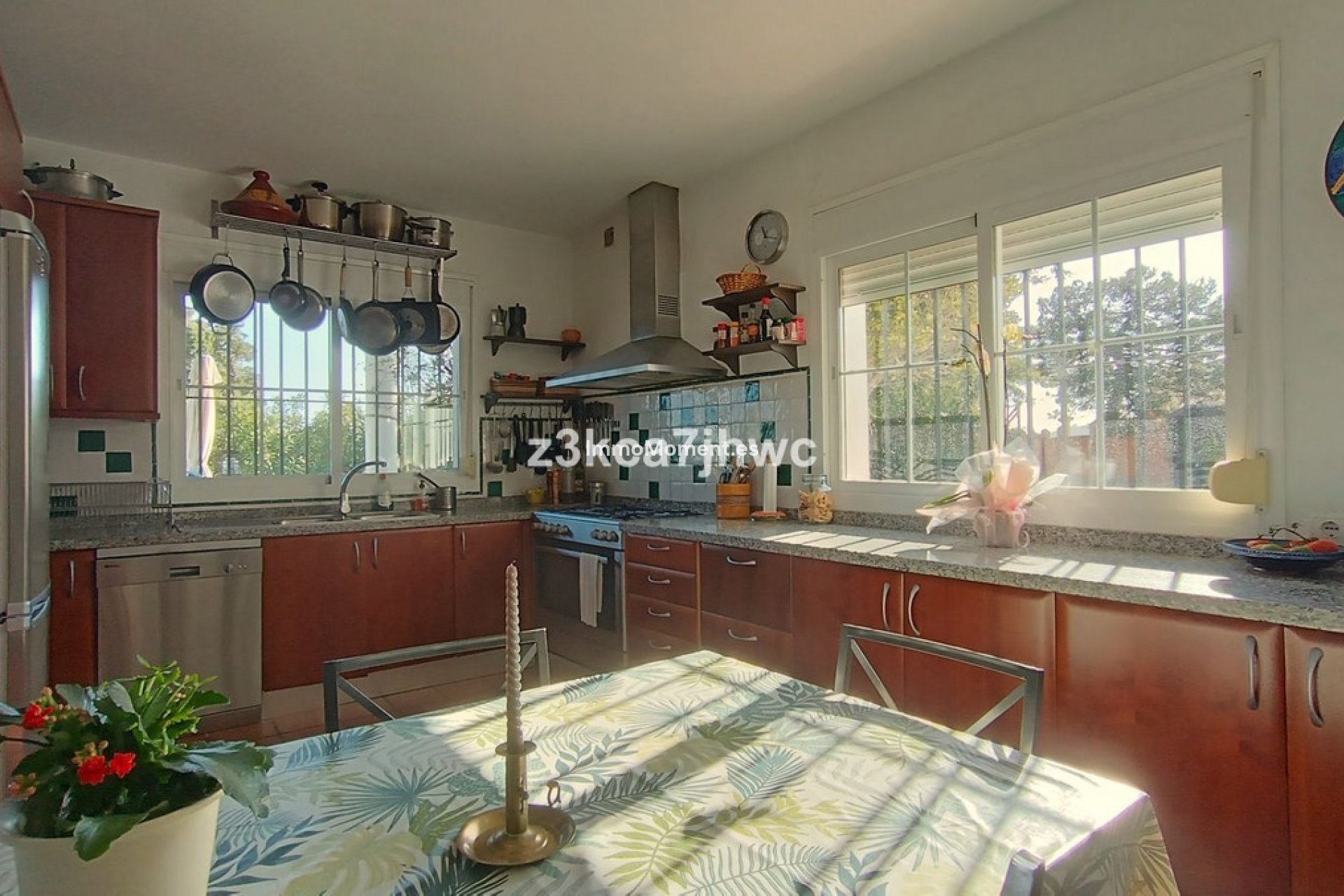 Resale - Villa - Estepona - Estepona Centro