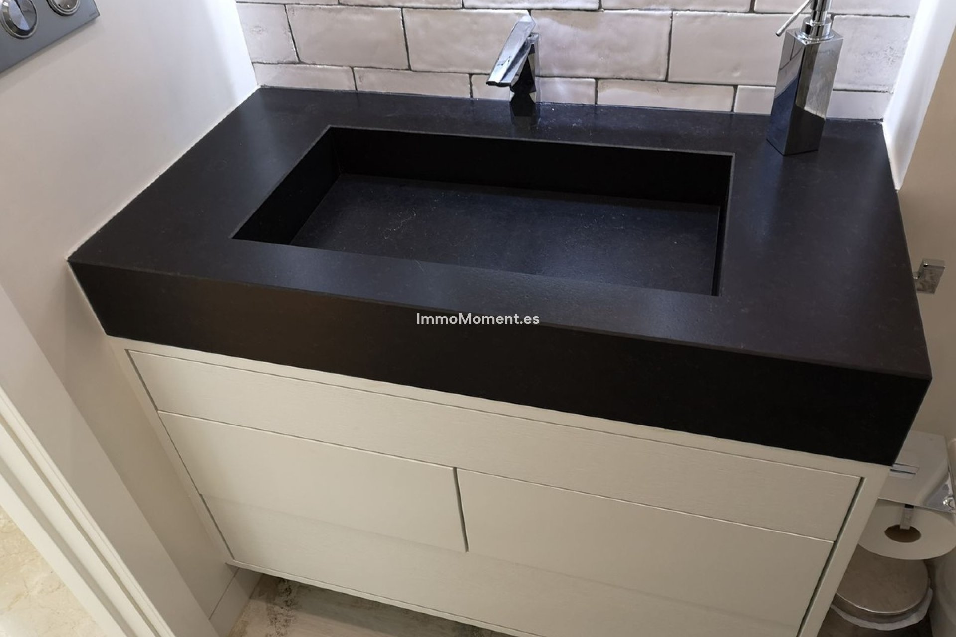 Resale - Villa - Estepona - Estepona Centro