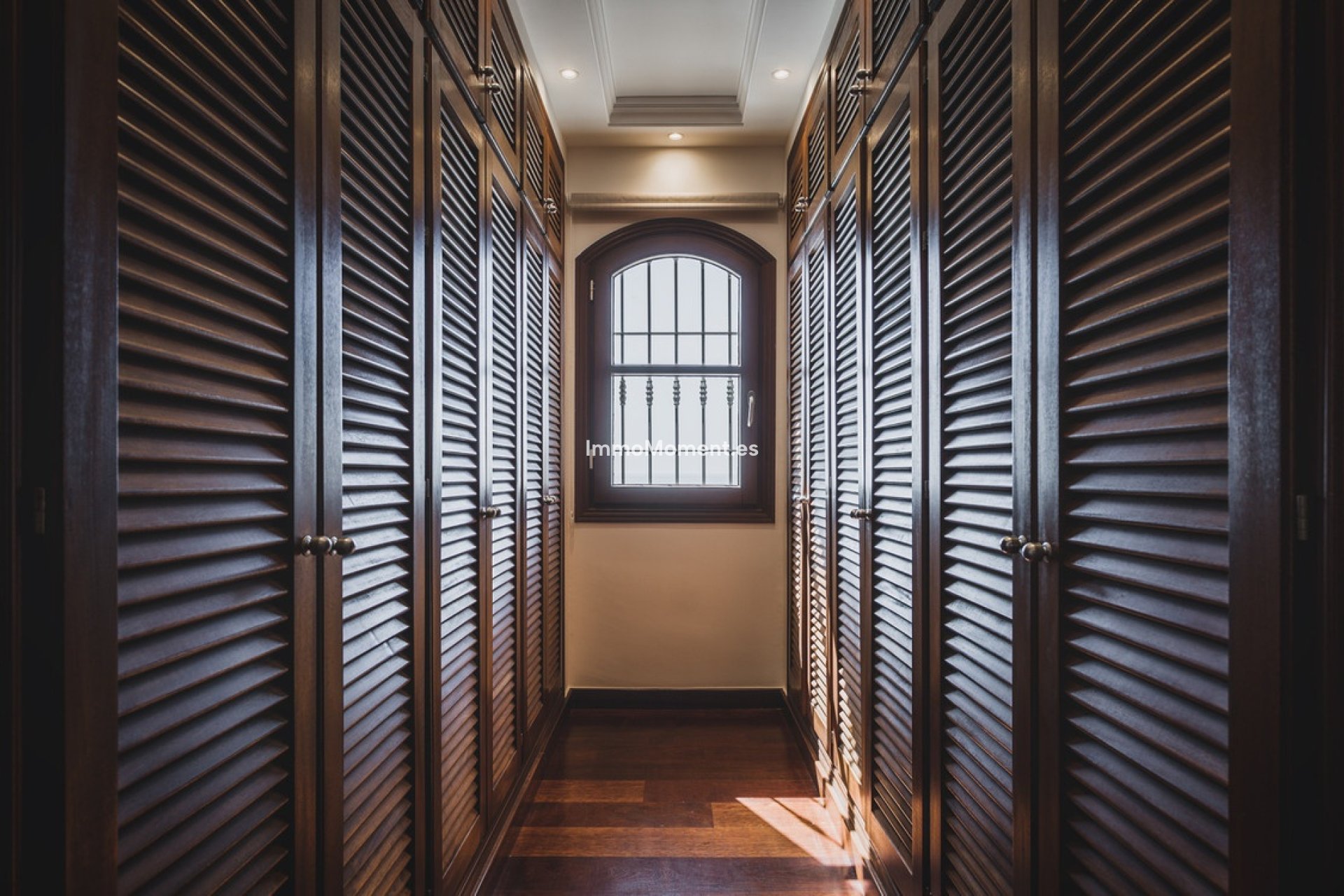 Resale - Villa - Estepona - Estepona Centro