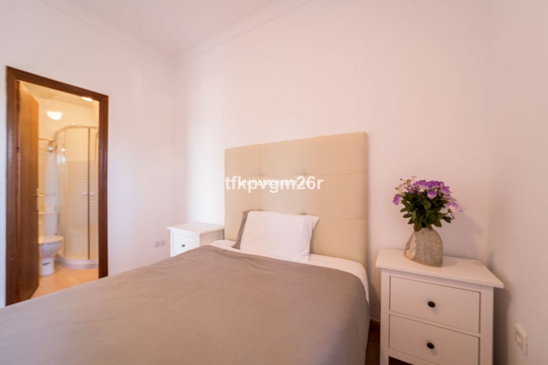 Resale - Villa - Estepona - Estepona Centro