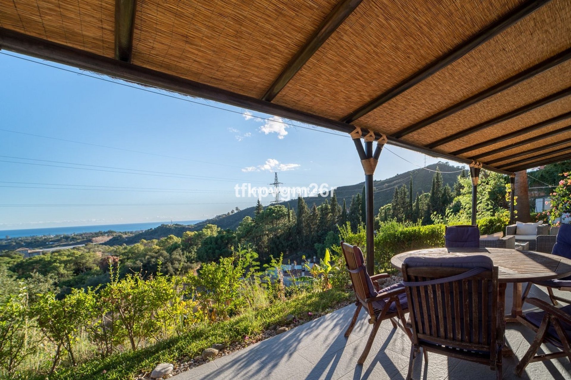 Resale - Villa - Estepona - Estepona Centro