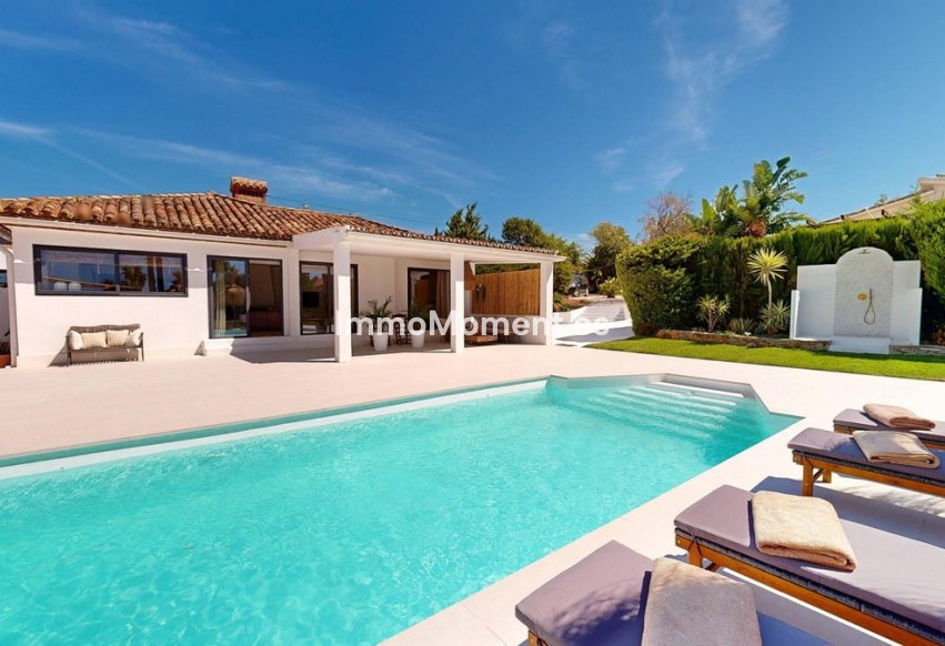 Resale - Villa - Estepona - Estepona Centro