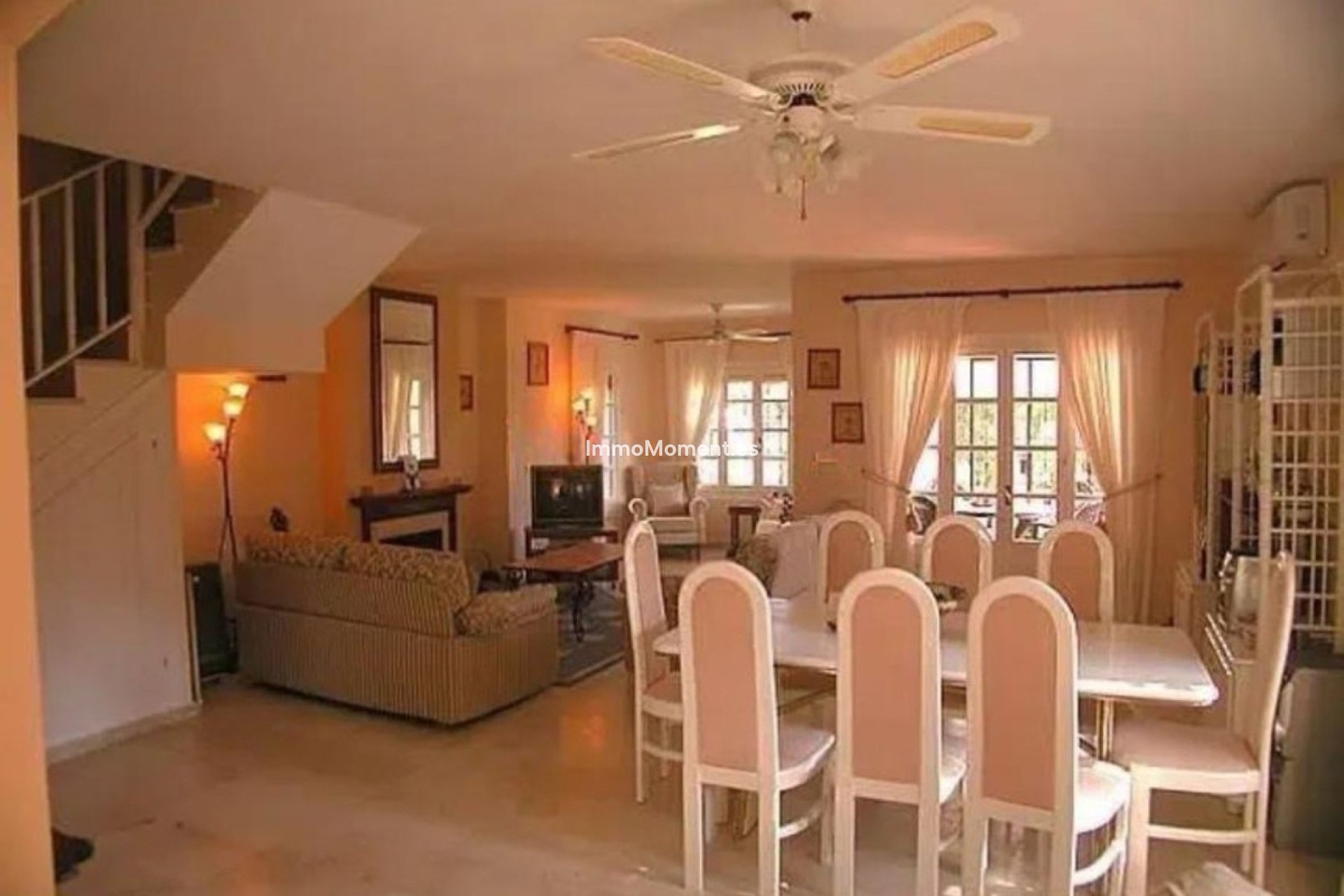 Resale - Villa - Estepona - Estepona Centro