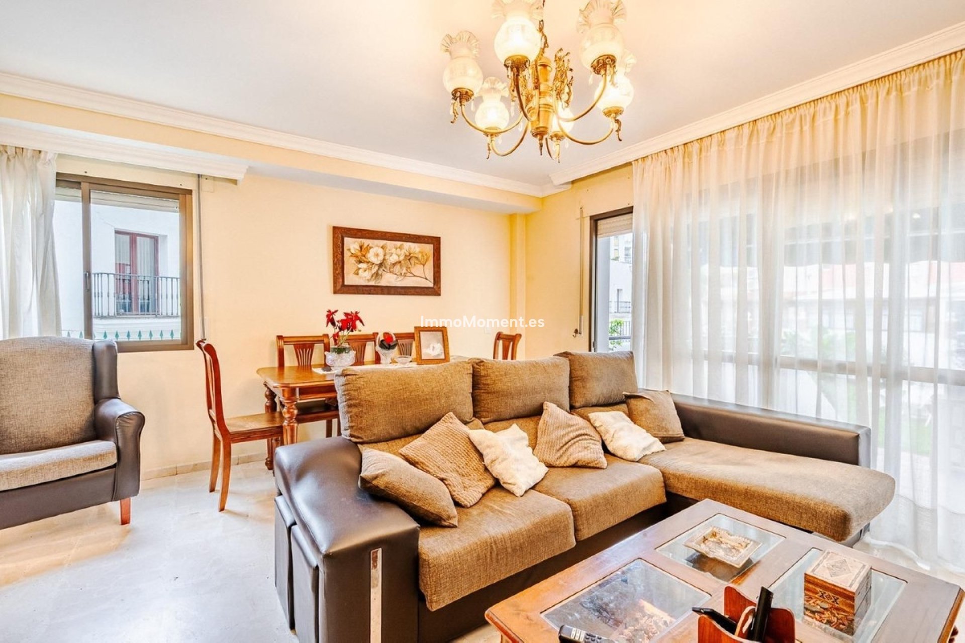 Resale - Villa - Estepona - Estepona Centro