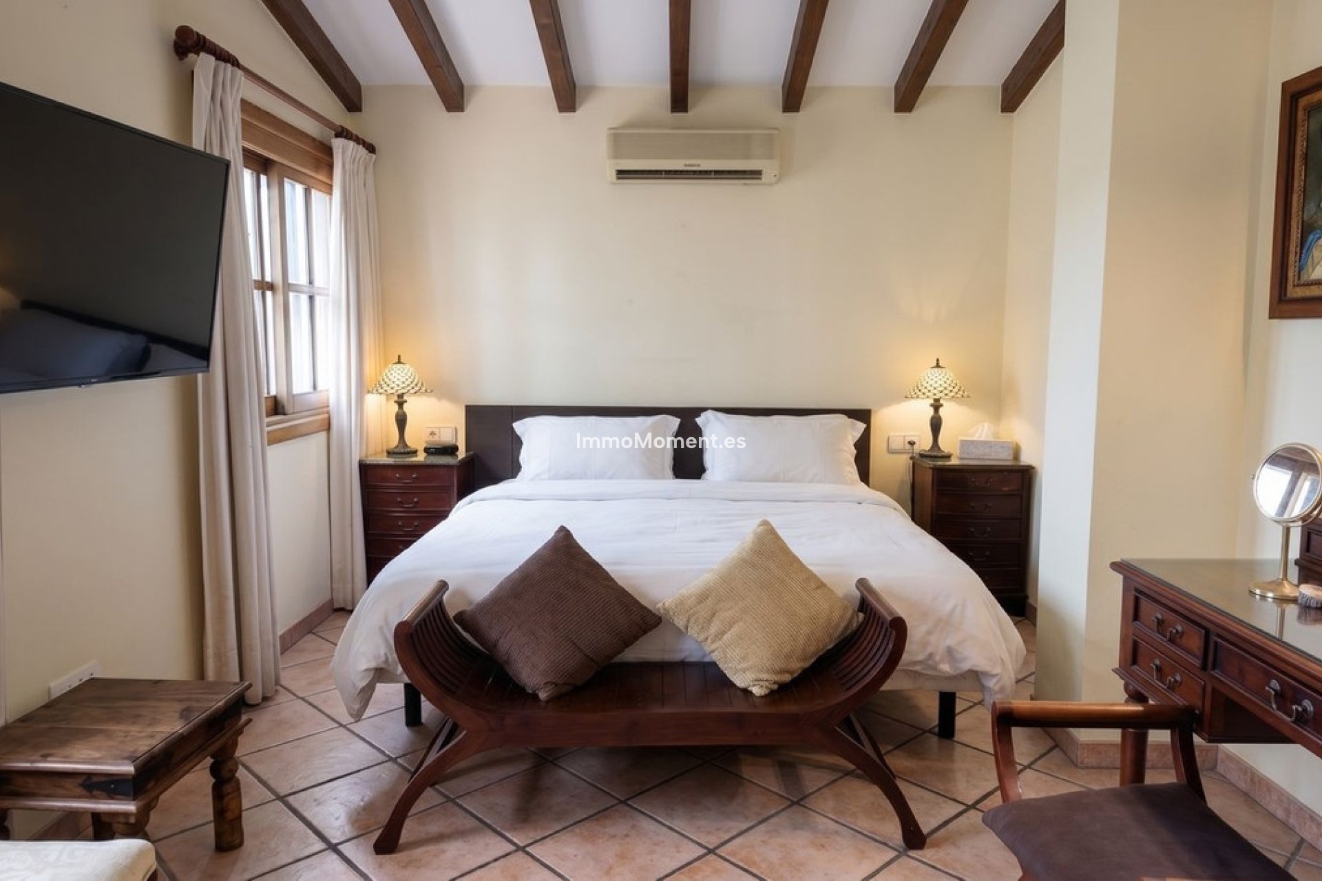 Resale - Villa - Estepona - Estepona Centro