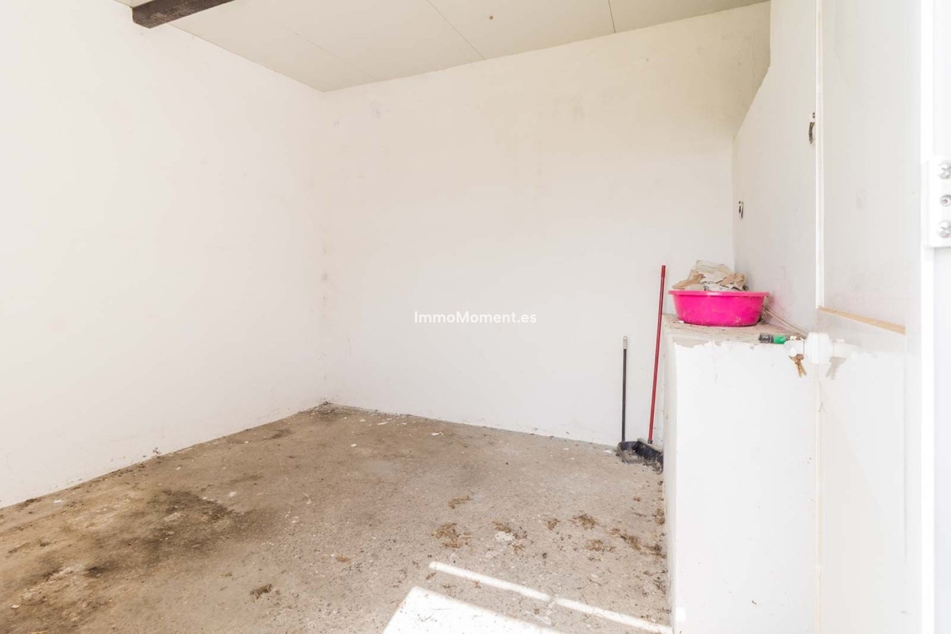 Resale - Villa - Estepona - Estepona Centro