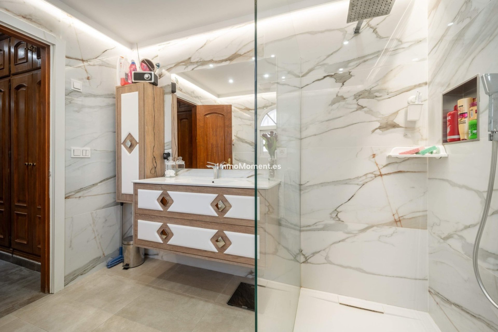 Resale - Villa - Estepona - Estepona Centro