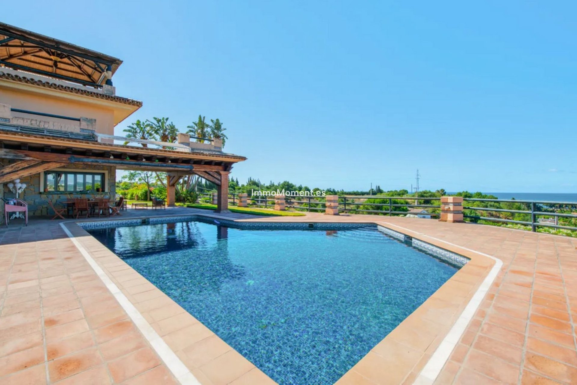 Resale - Villa - Estepona - Estepona Centro