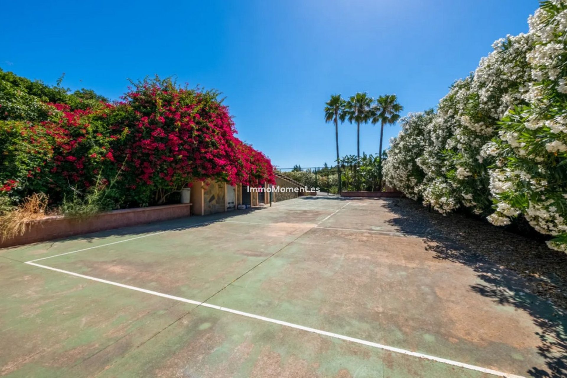 Resale - Villa - Estepona - Estepona Centro