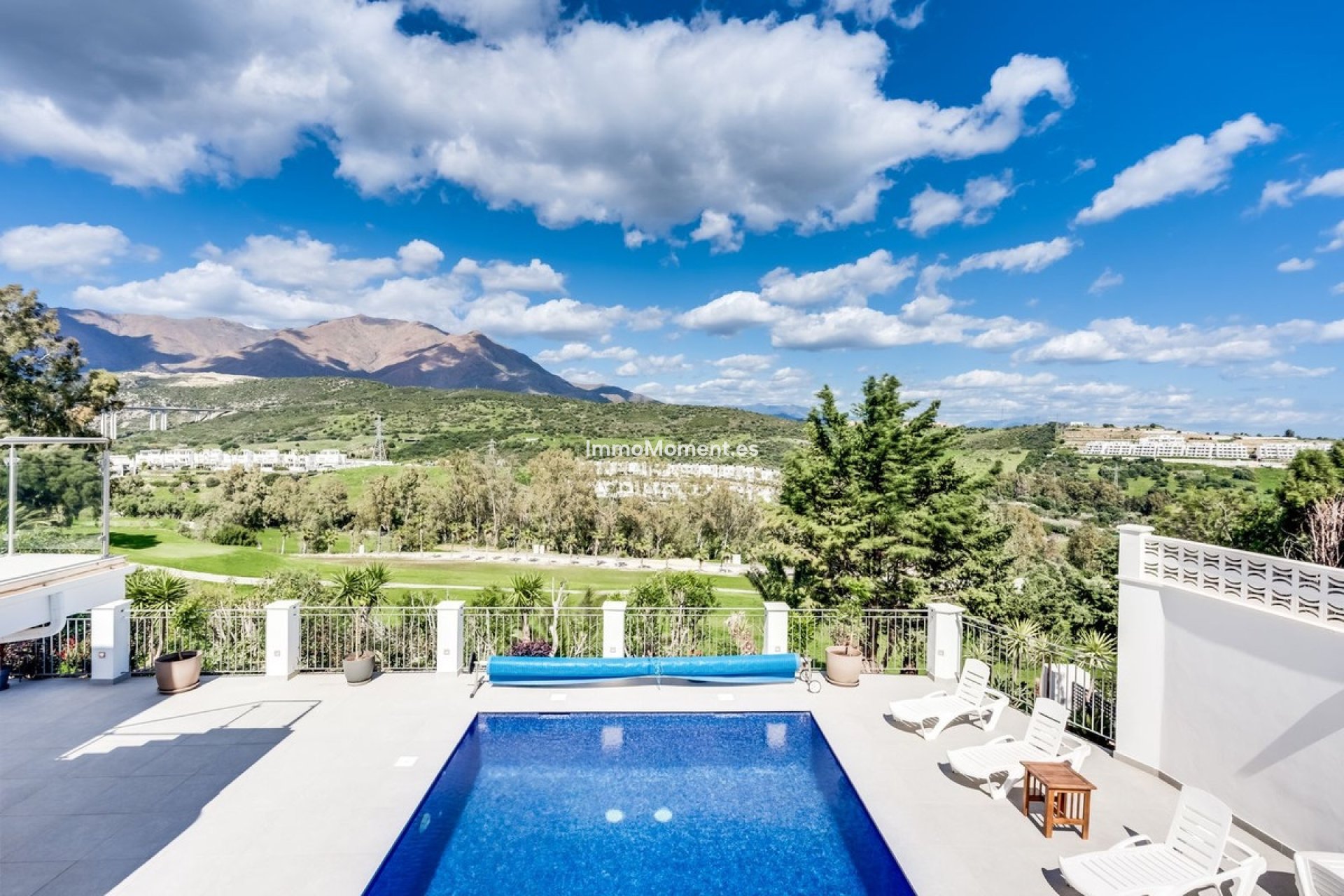 Resale - Villa - Estepona - Estepona Centro