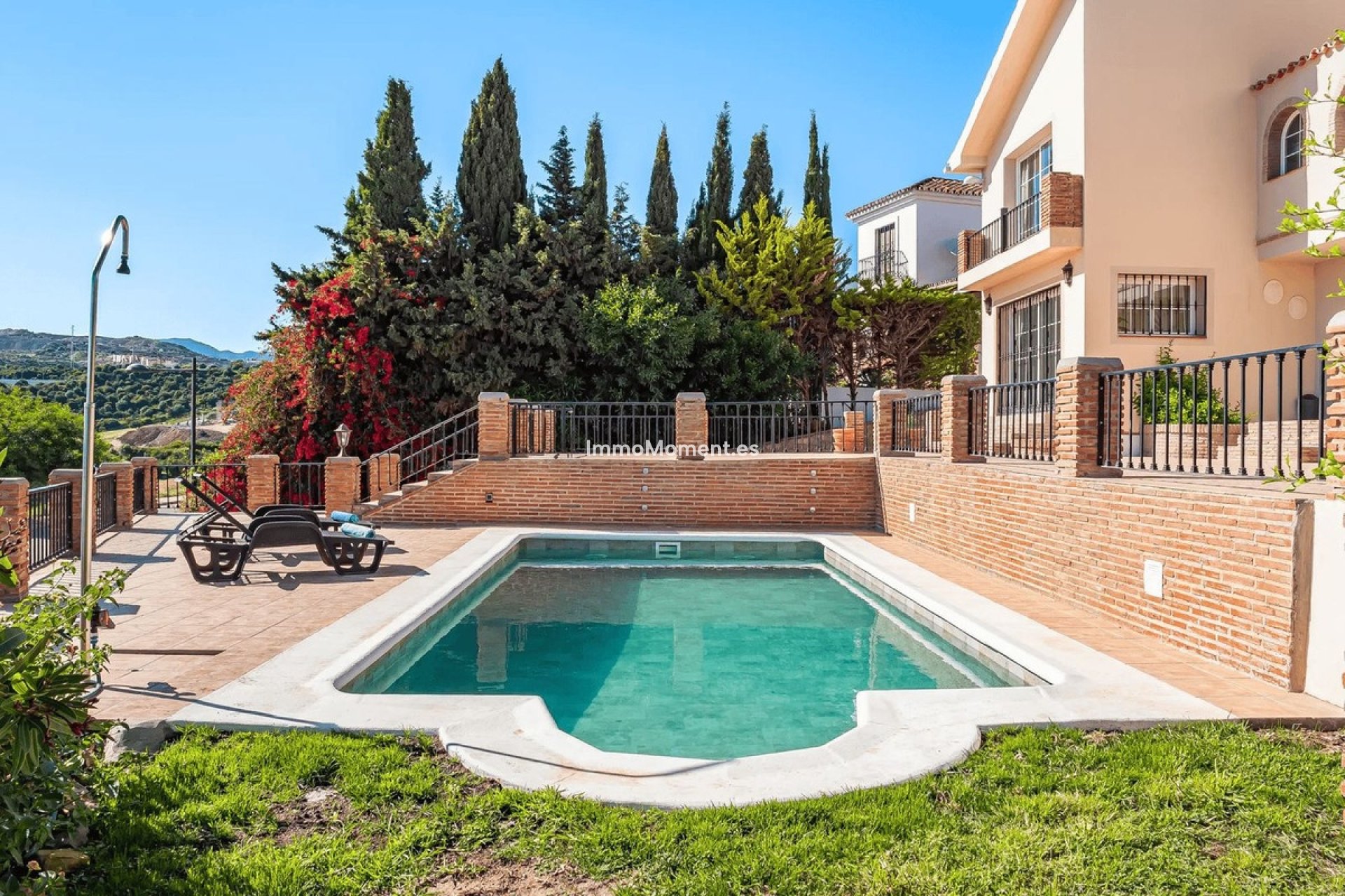 Resale - Villa - Estepona - Estepona Centro