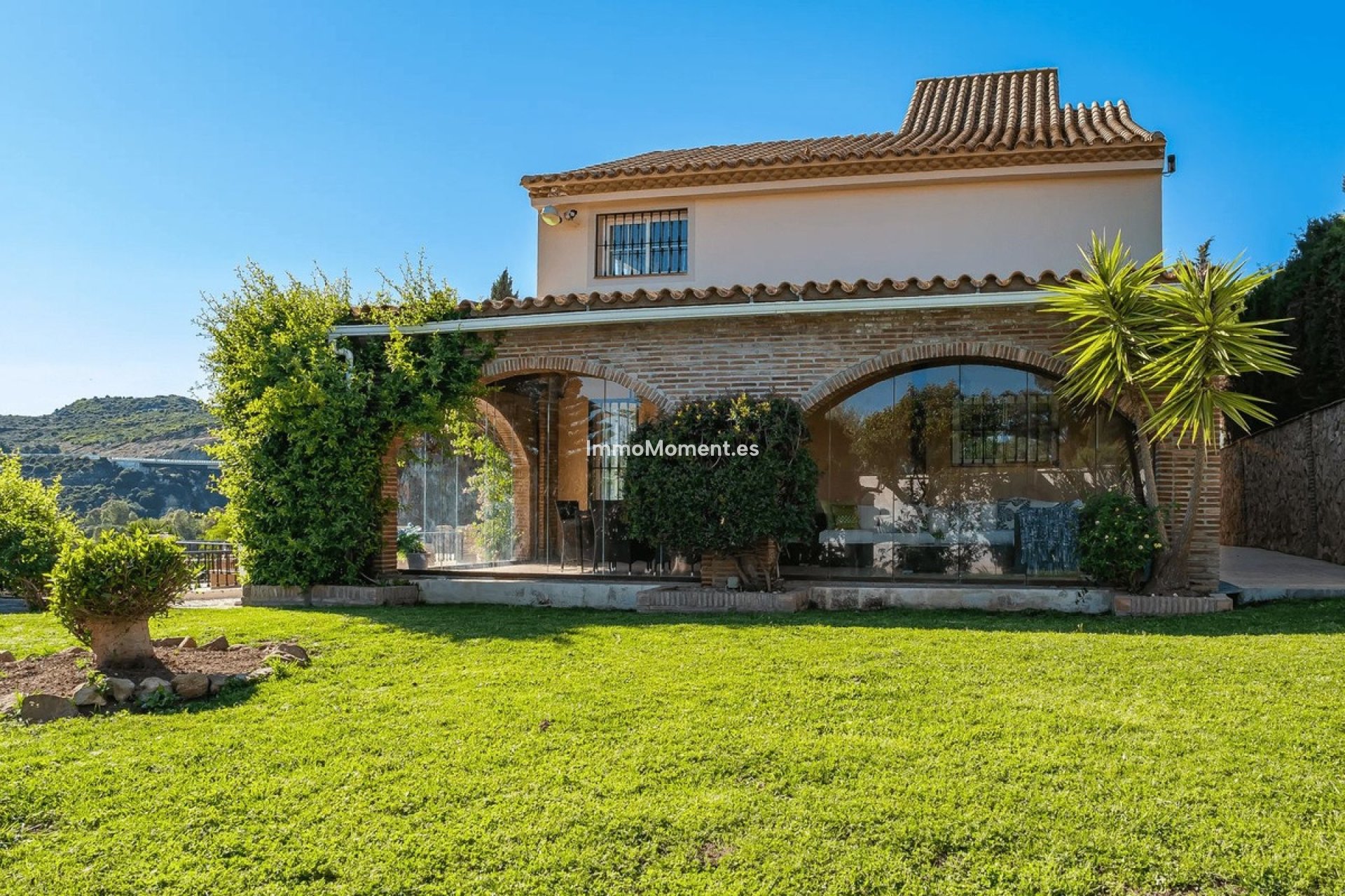Resale - Villa - Estepona - Estepona Centro