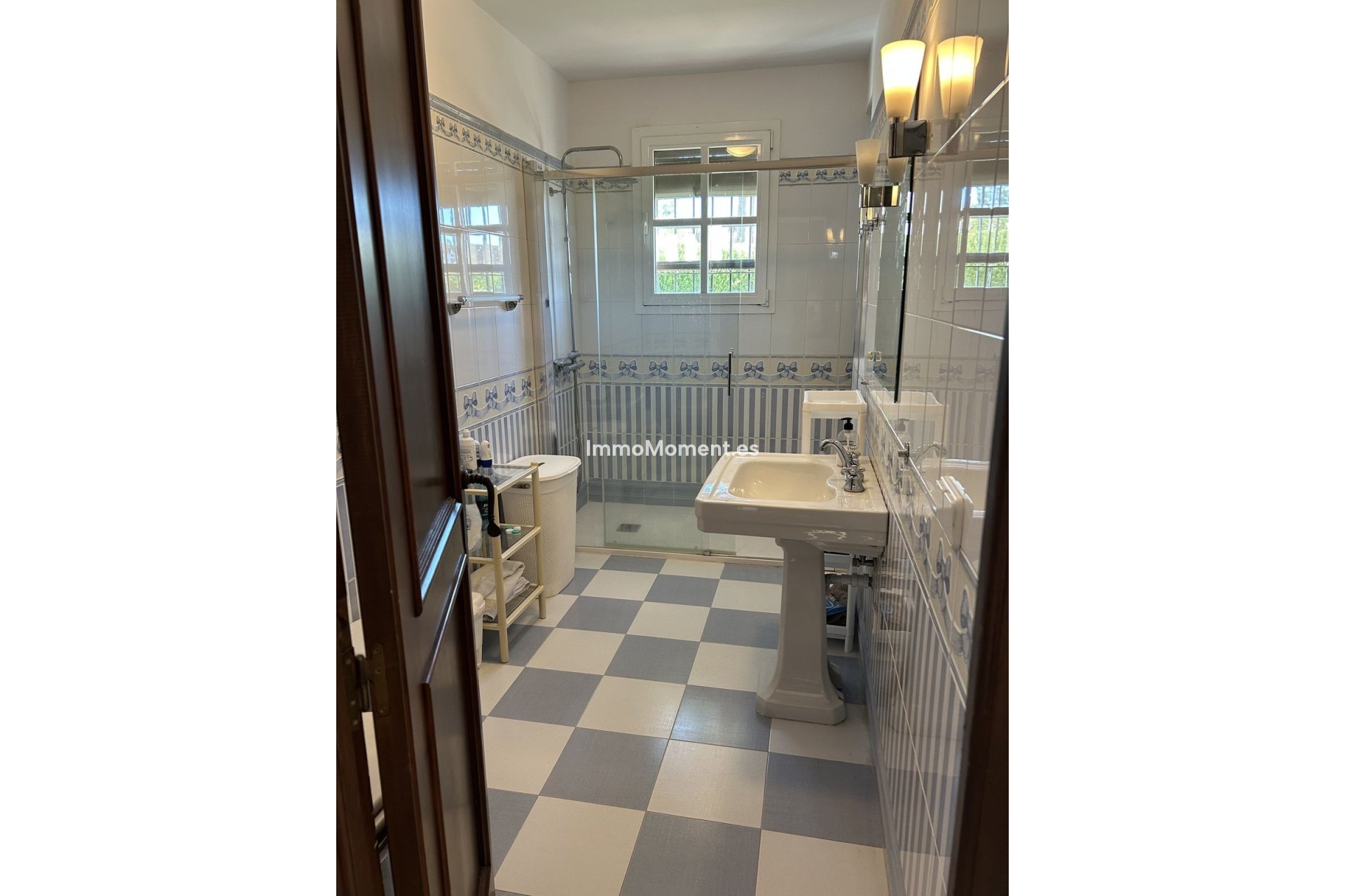 Resale - Villa - Estepona - New Golden Mile