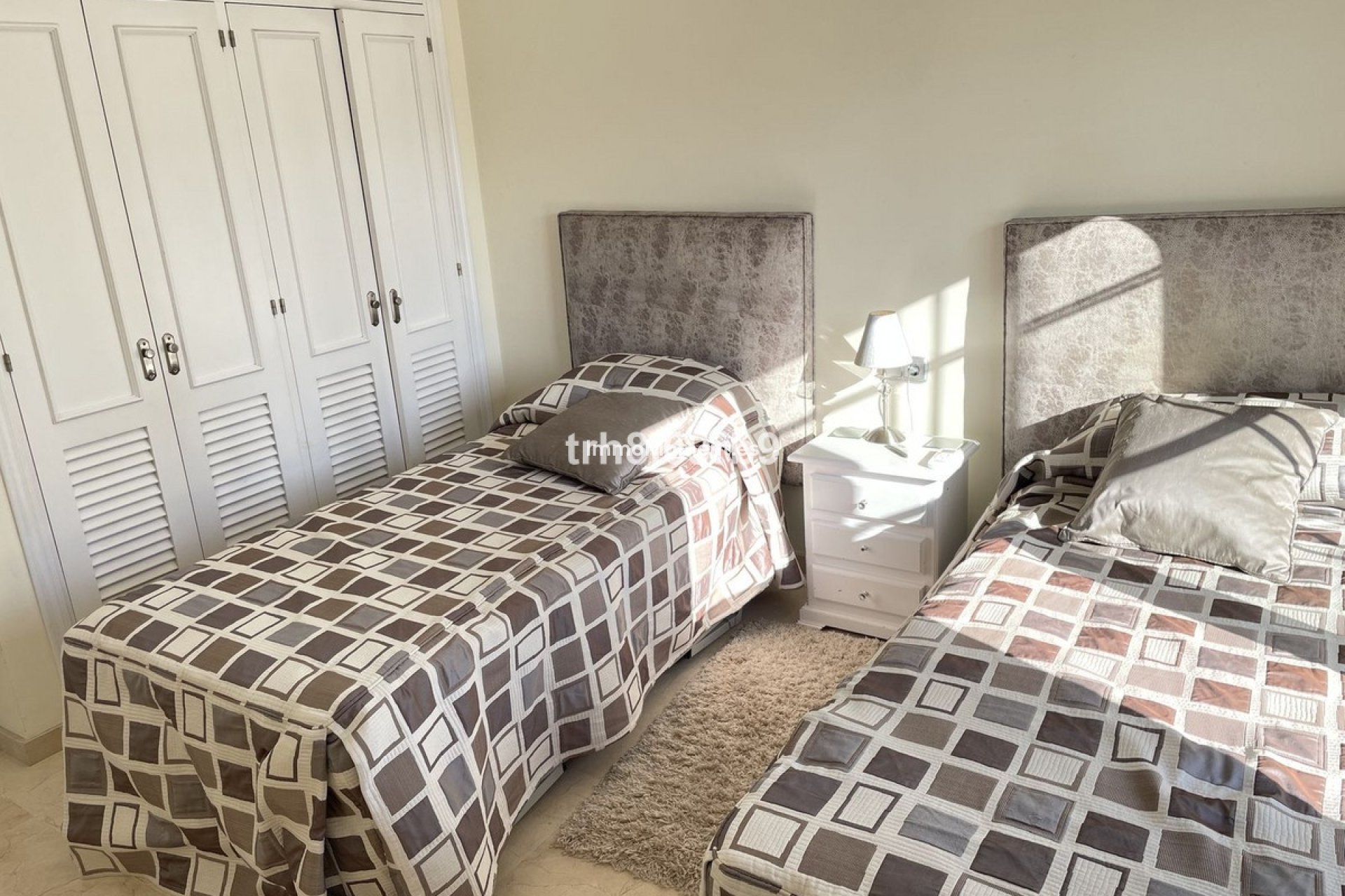 Resale - Villa - Estepona - New Golden Mile