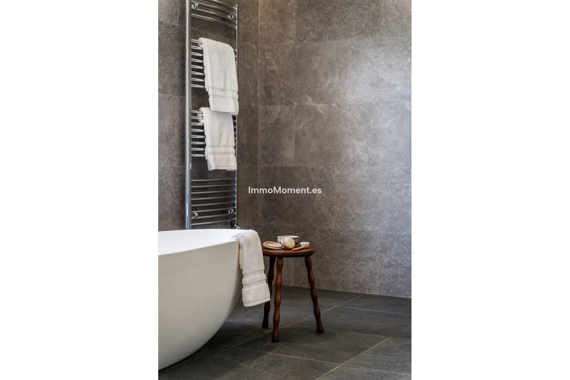 Resale - Villa - Estepona - Selwo