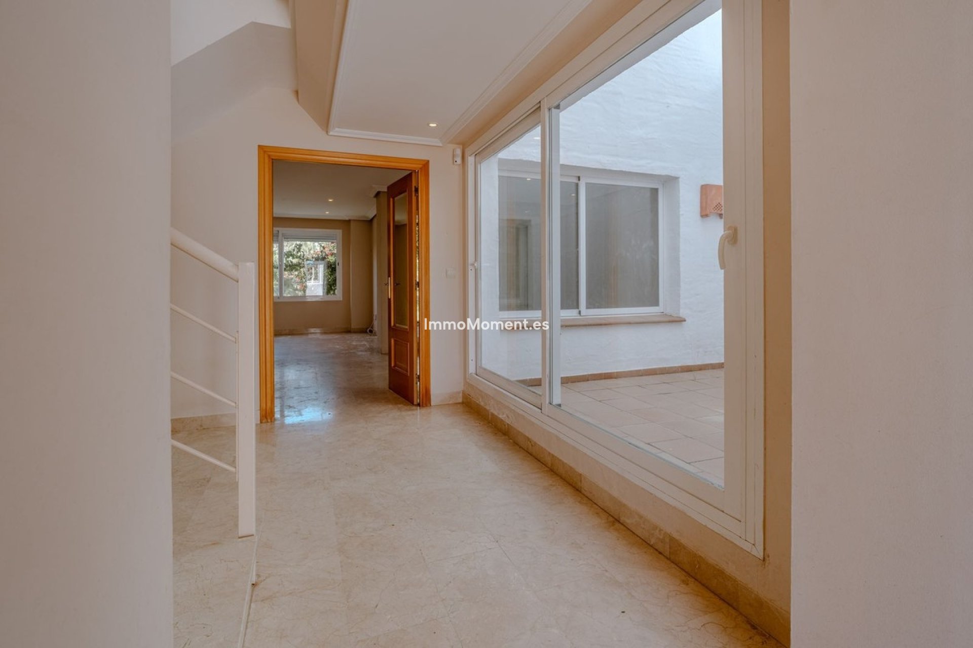 Resale - Villa - Estepona - Selwo