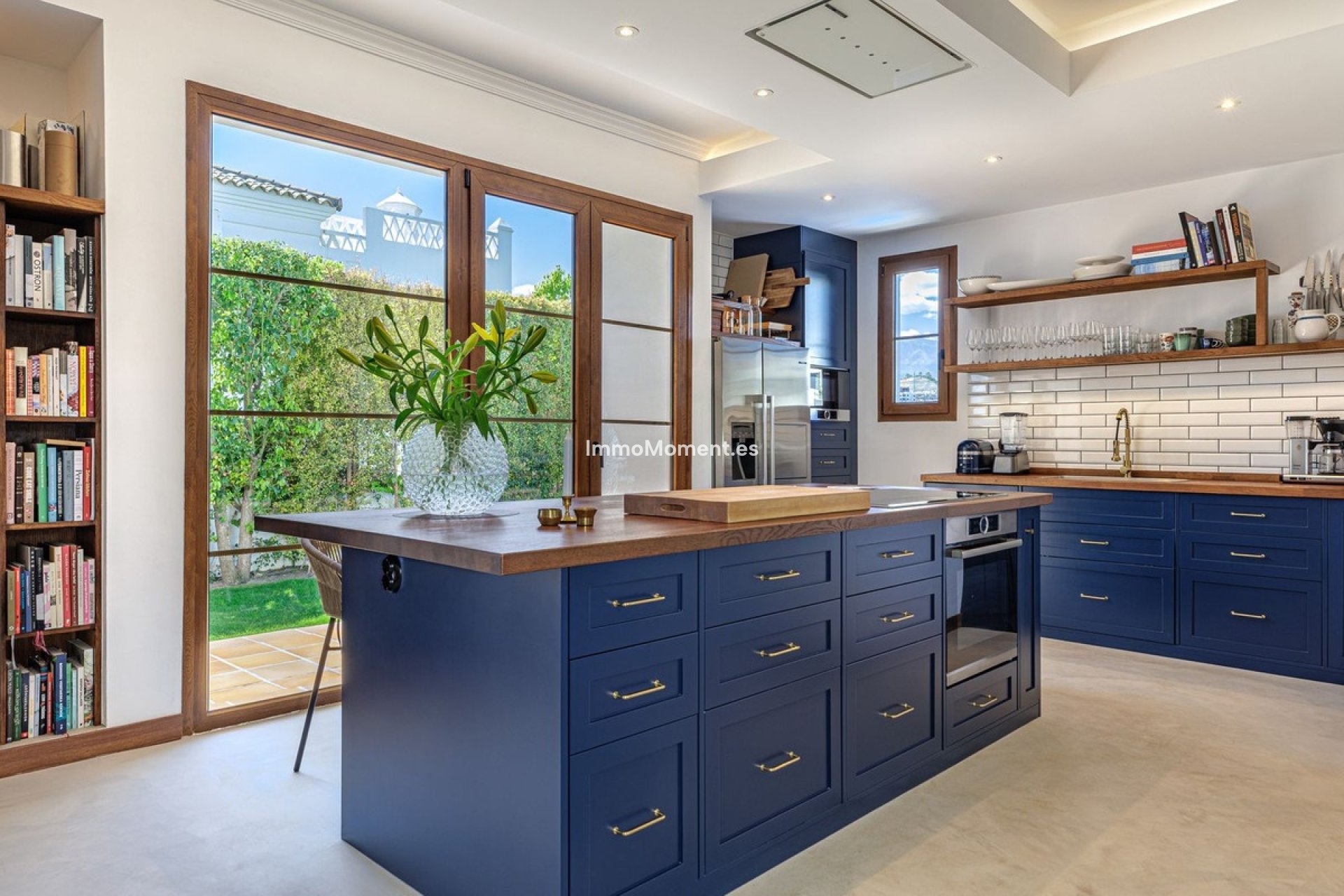 Resale - Villa - Estepona - Selwo