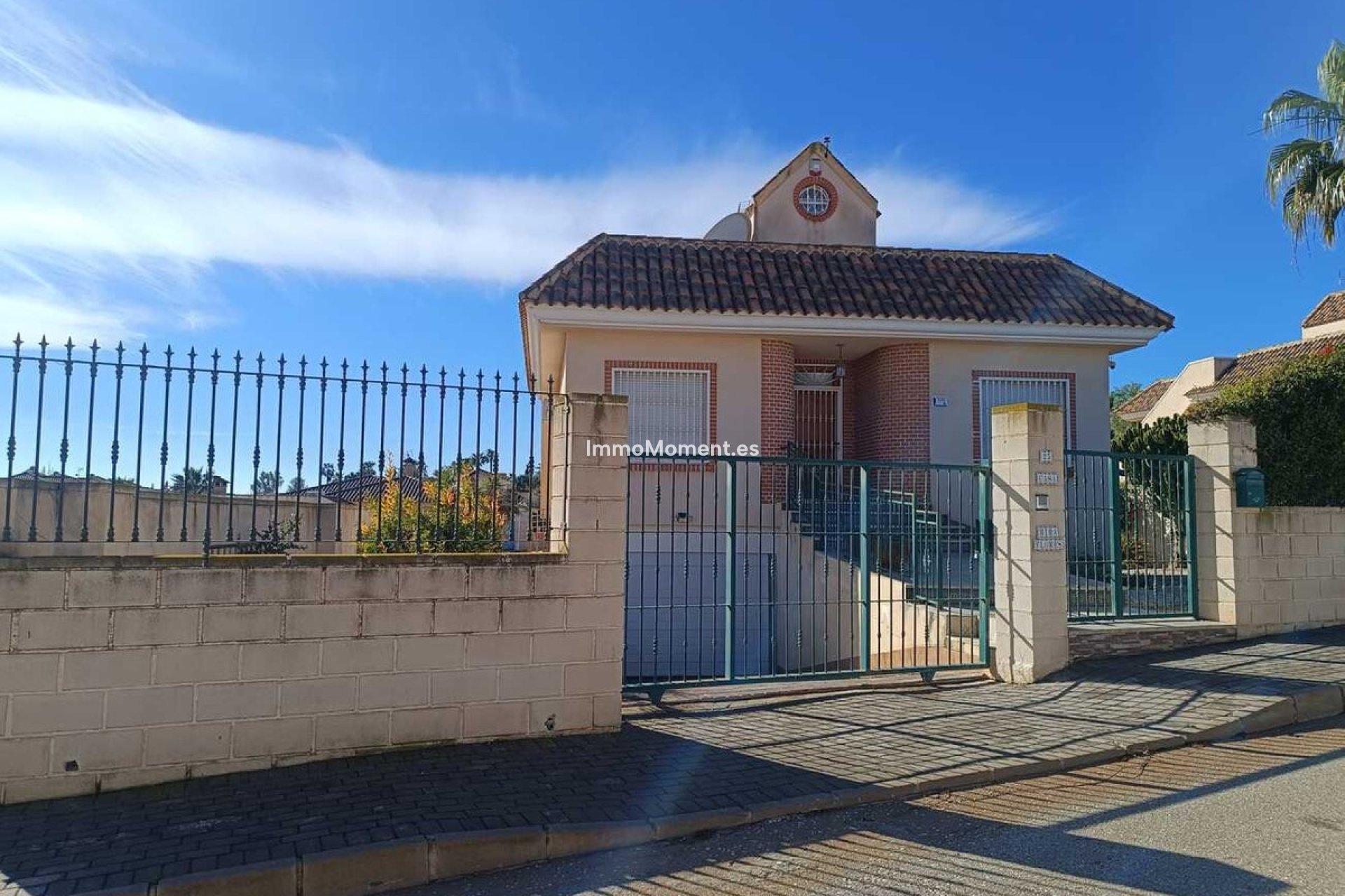 Resale - Villa - Fortuna - El Reloj