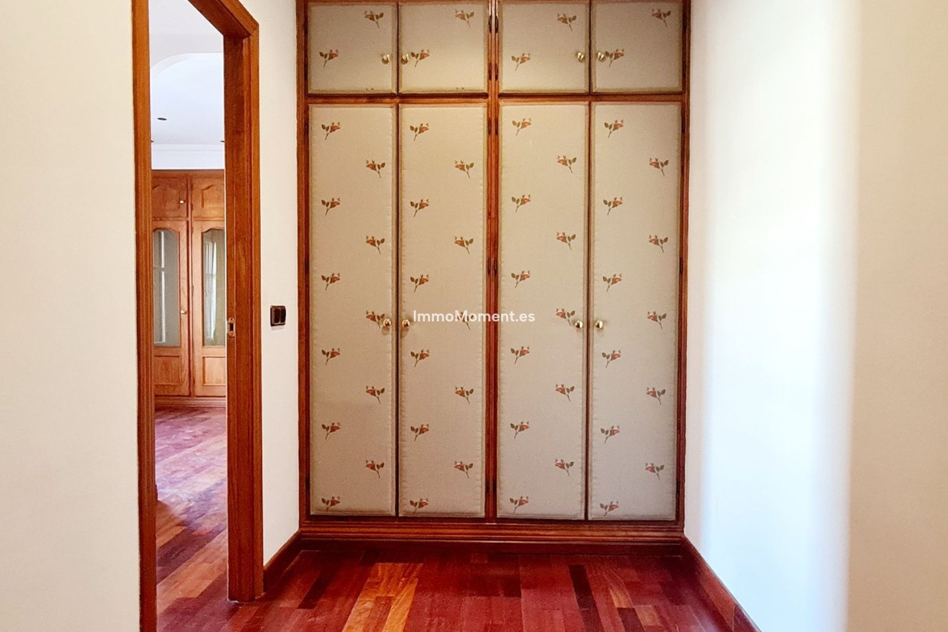 Resale - Villa - Fuengirola - Fuengirola Centro