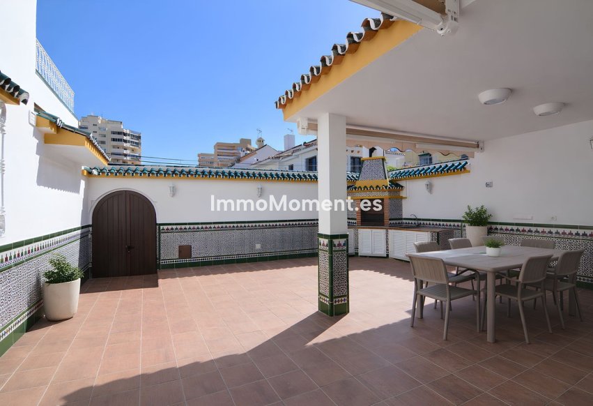 Resale - Villa - Fuengirola - Fuengirola Centro