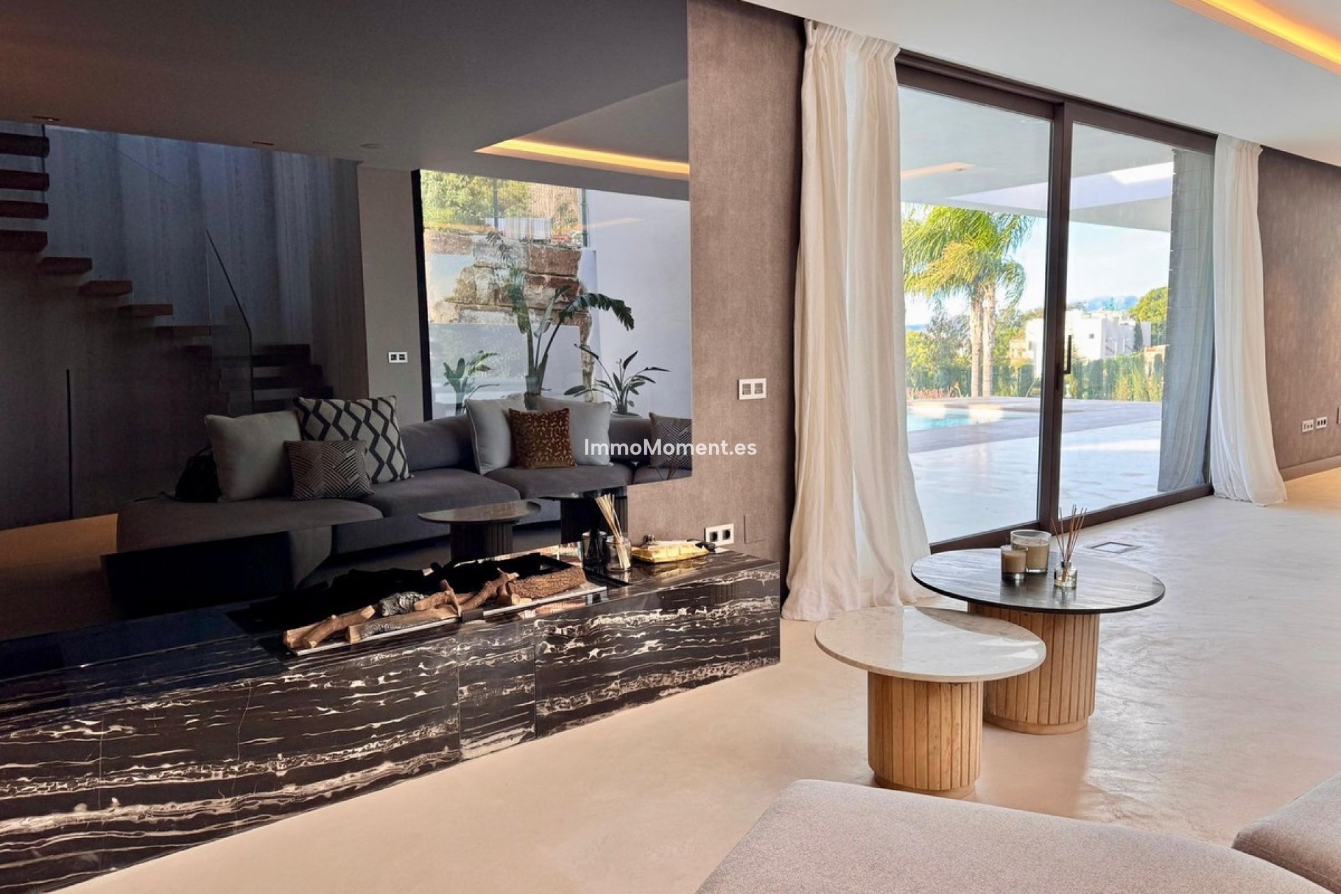 Resale - Villa - Fuengirola - Higueron