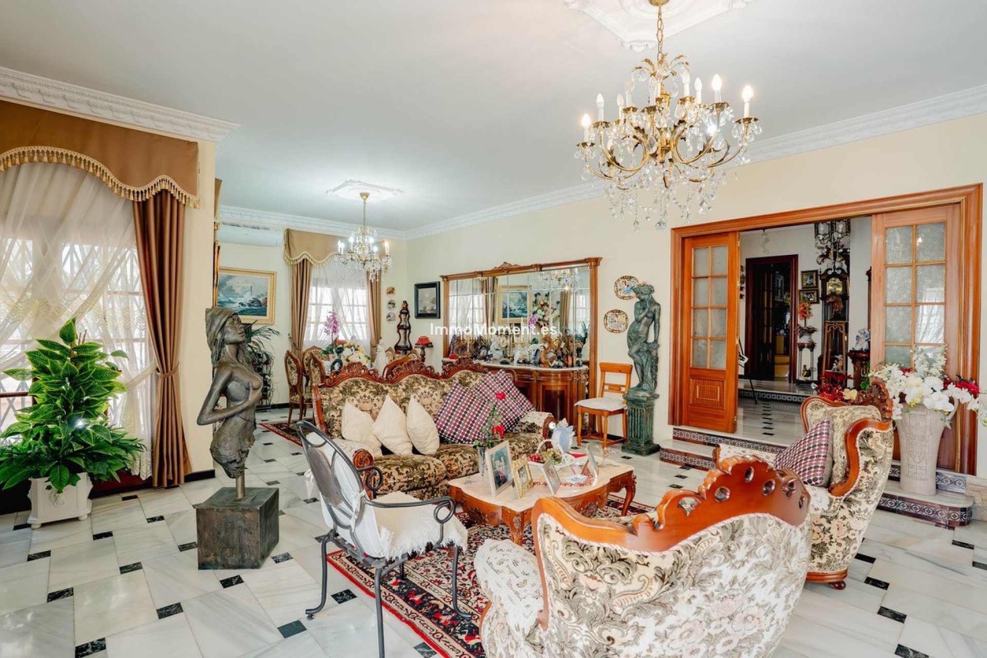 Resale - Villa - Fuengirola - Los Pacos