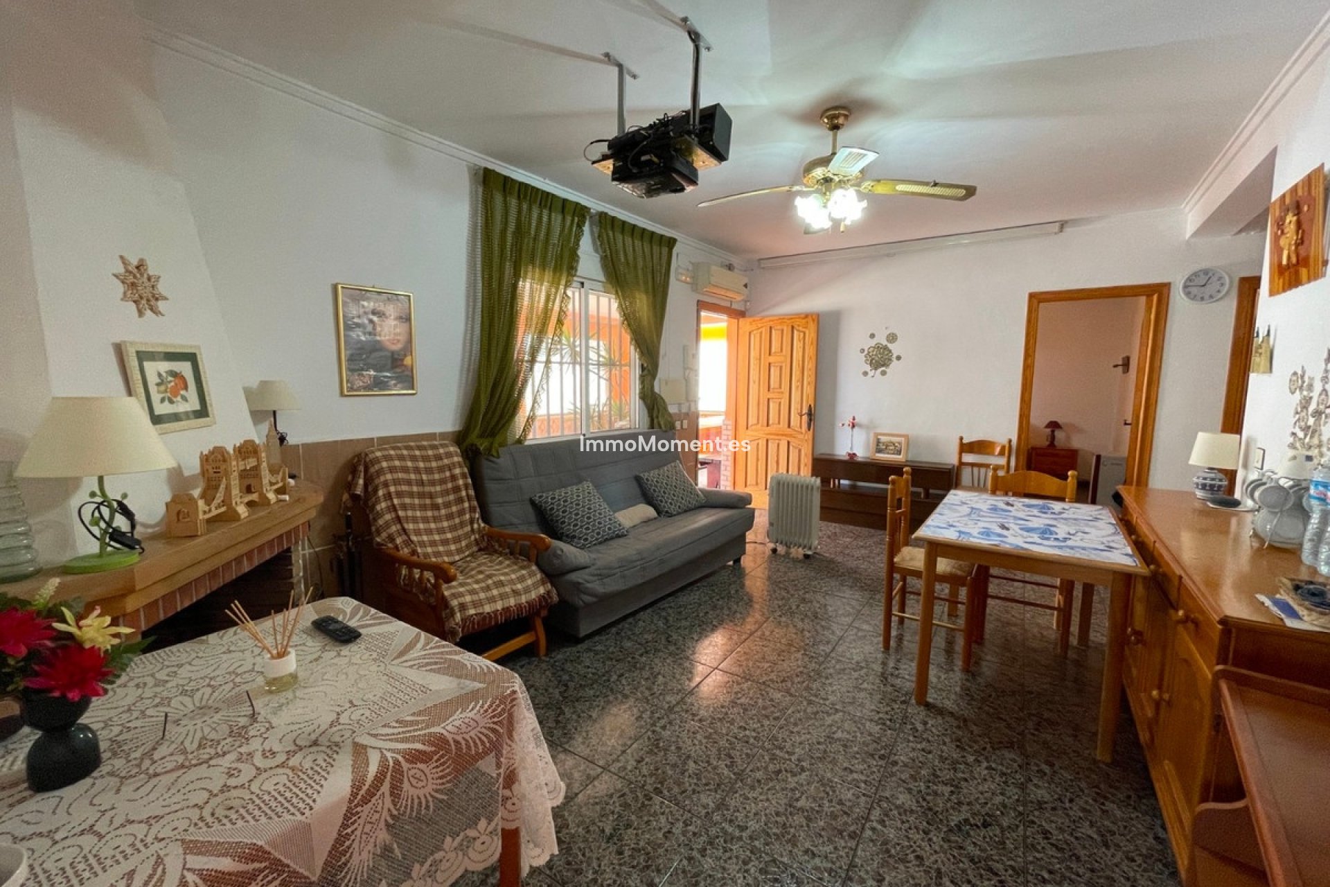 Resale - Villa - Guardamar del Segura - Guardamar del Segura Centro