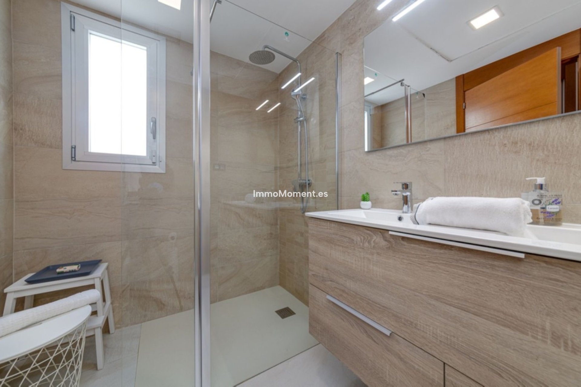 Resale - Villa - Guardamar del Segura - Urbanización El Raso