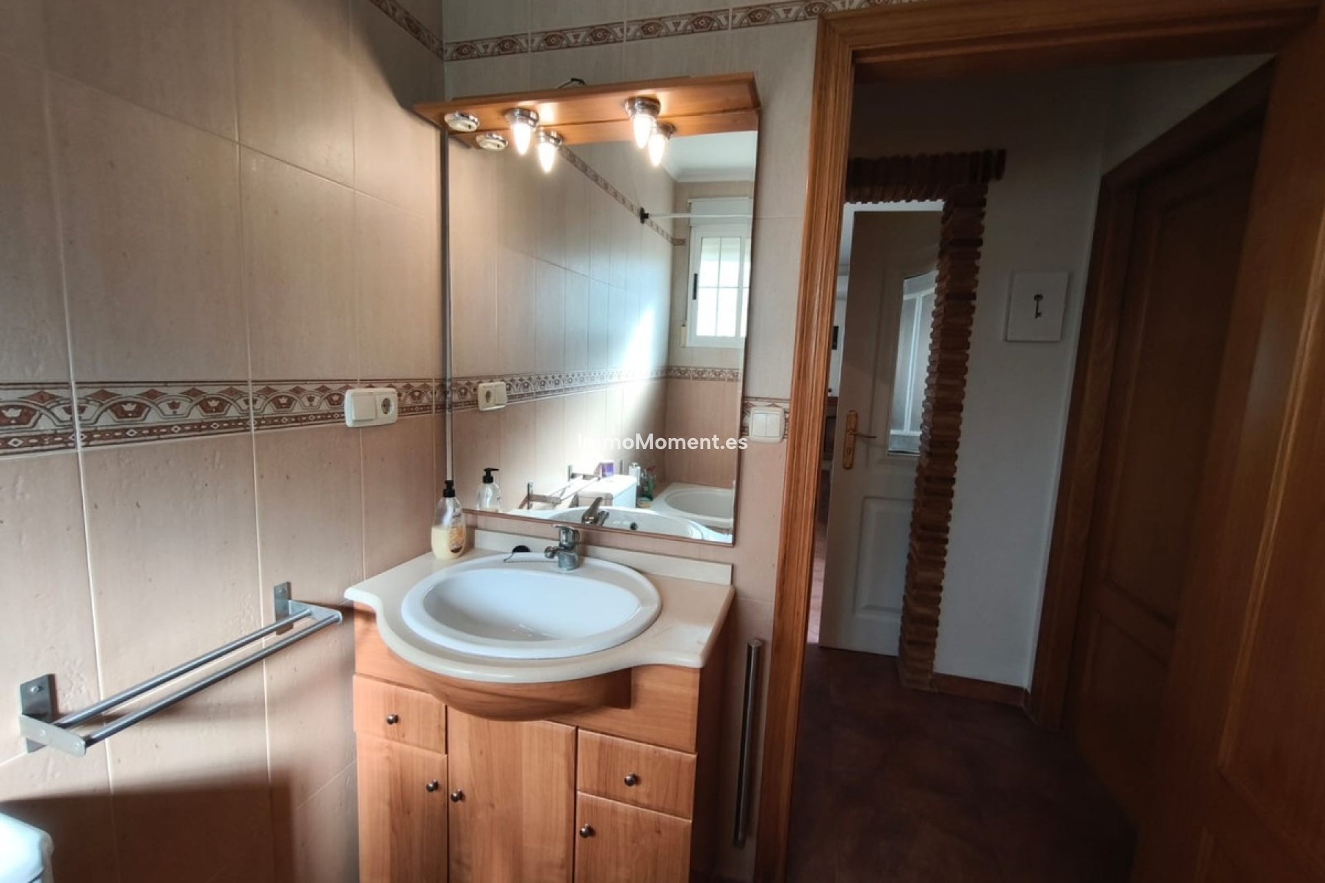 Resale - Villa - Hondón de los Fráiles - Hondón de los Frailes Centro