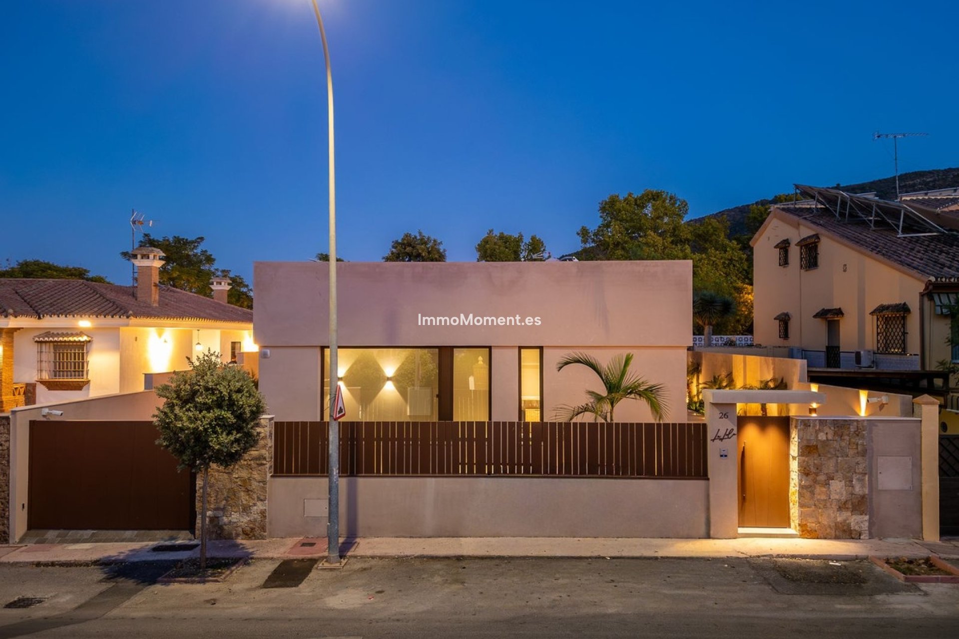 Resale - Villa - Inland  - Alhaurín de la Torre