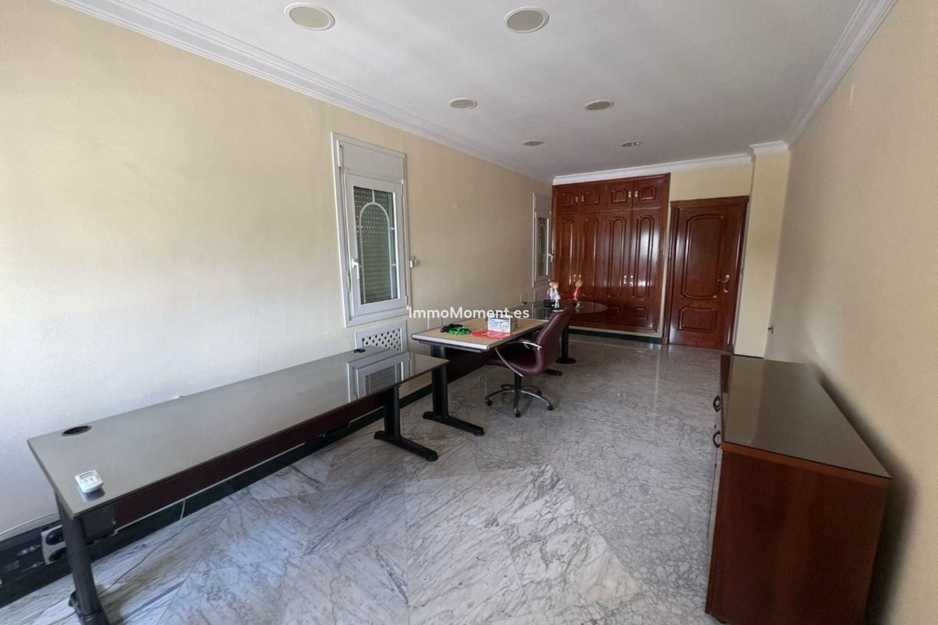 Resale - Villa - Inland  - Alhaurín de la Torre