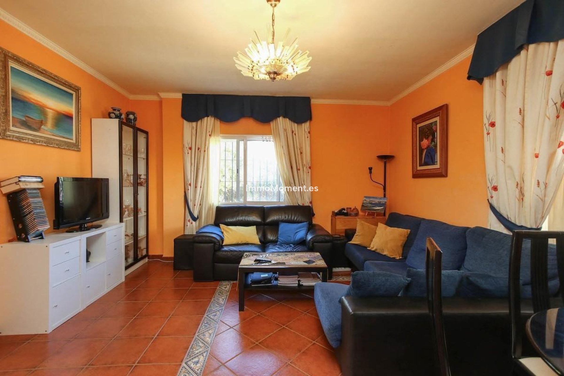 Resale - Villa - Inland  - Alhaurín de la Torre