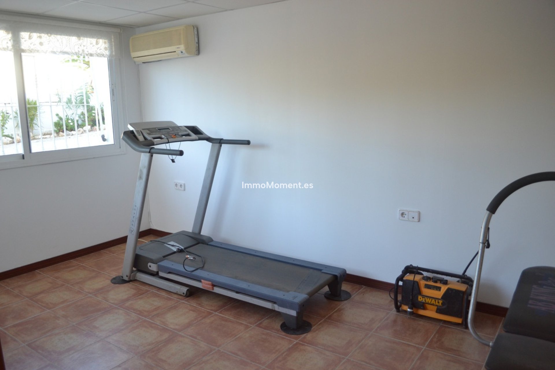 Resale - Villa - Inland  - Alhaurín de la Torre