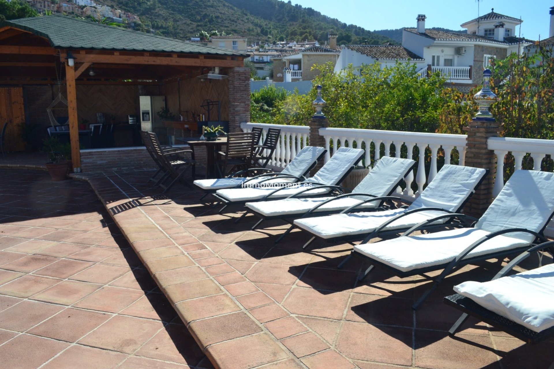 Resale - Villa - Inland  - Alhaurín de la Torre