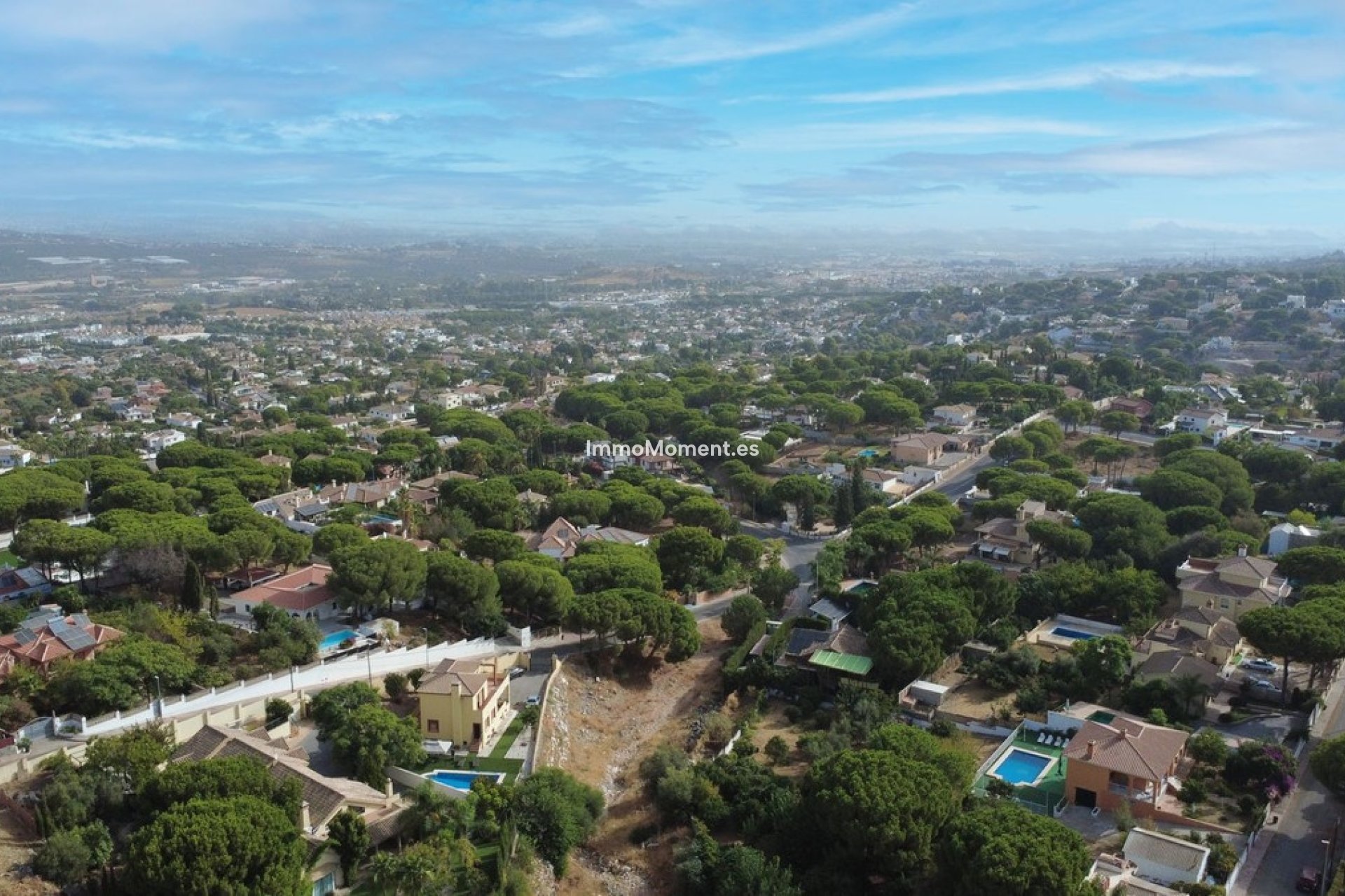 Resale - Villa - Inland  - Alhaurín de la Torre