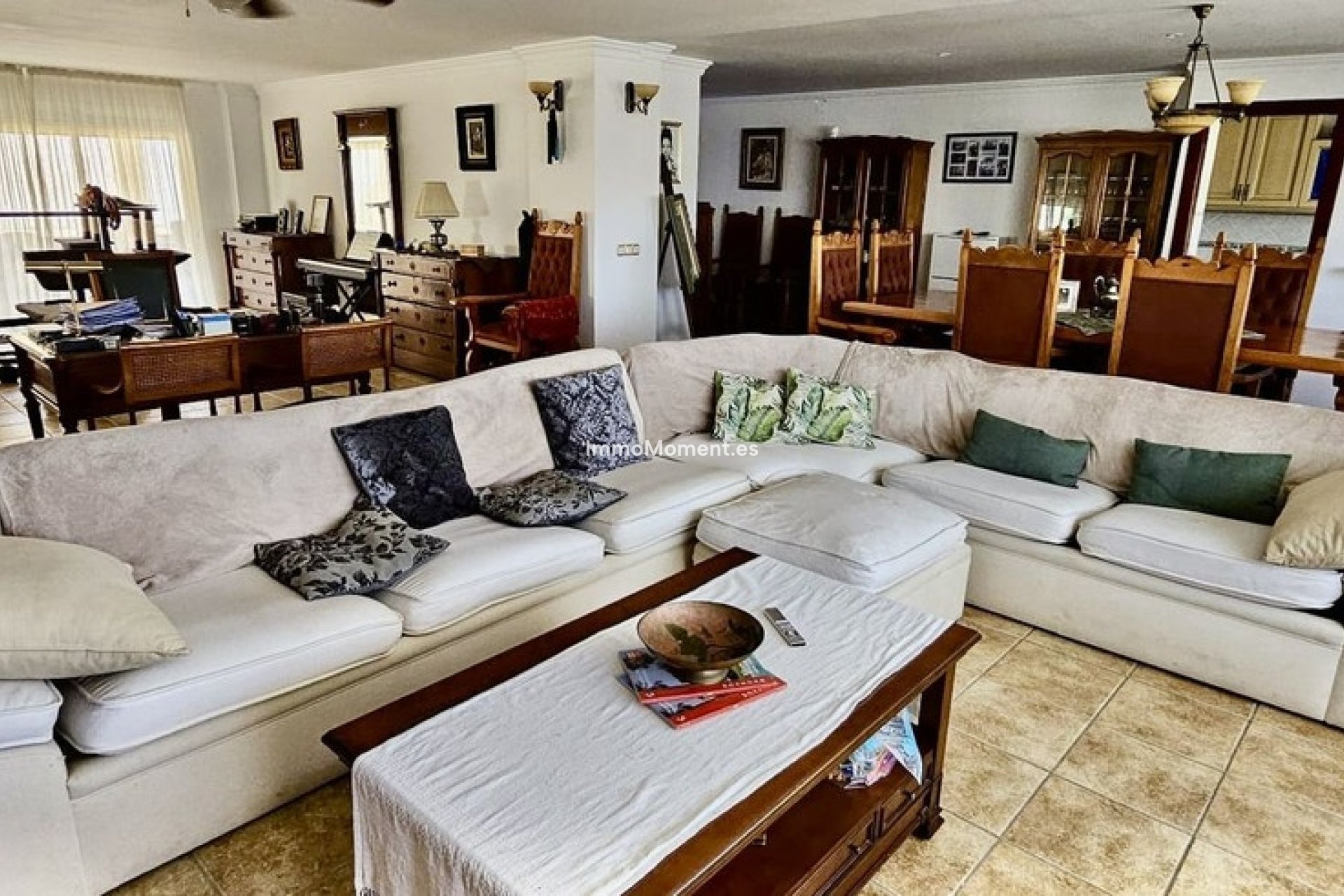 Resale - Villa - Inland  - Alhaurín de la Torre