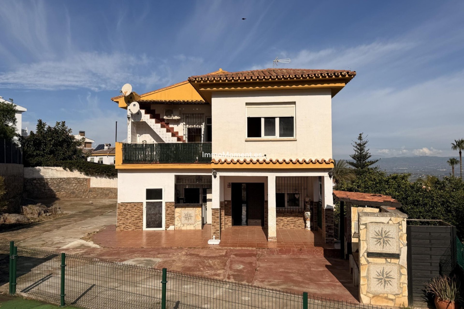 Resale - Villa - Inland  - Alhaurín de la Torre