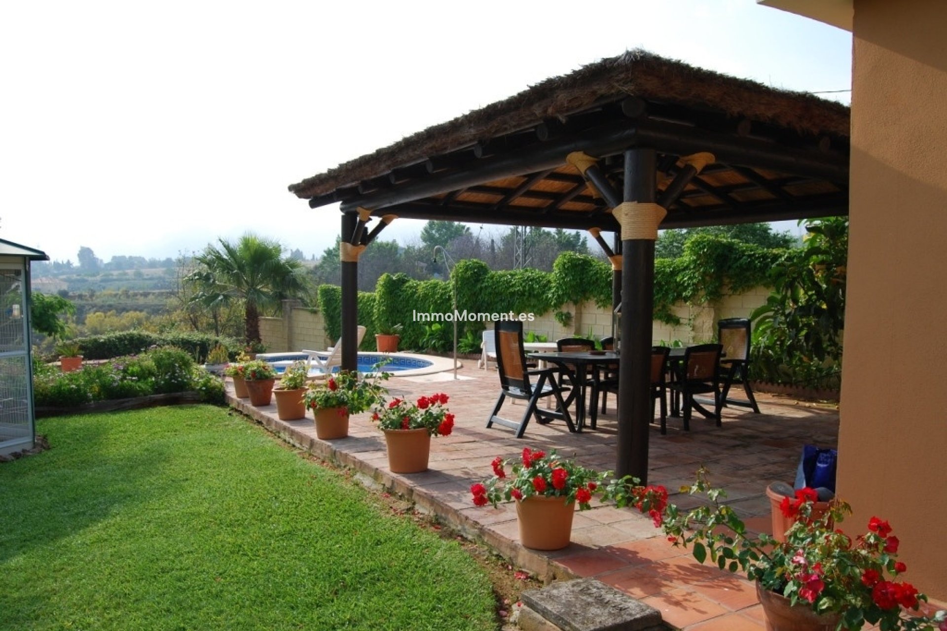 Resale - Villa - Inland  - Alhaurín de la Torre