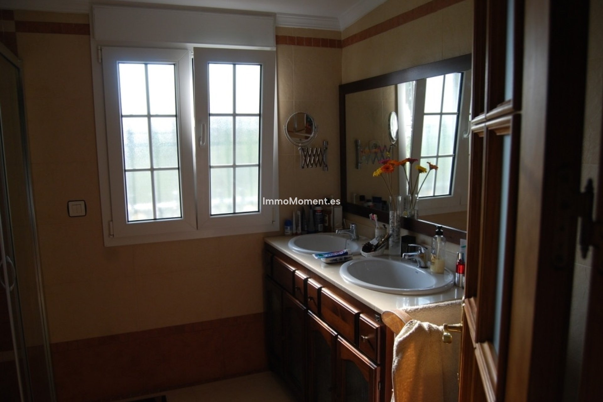 Resale - Villa - Inland  - Alhaurín de la Torre