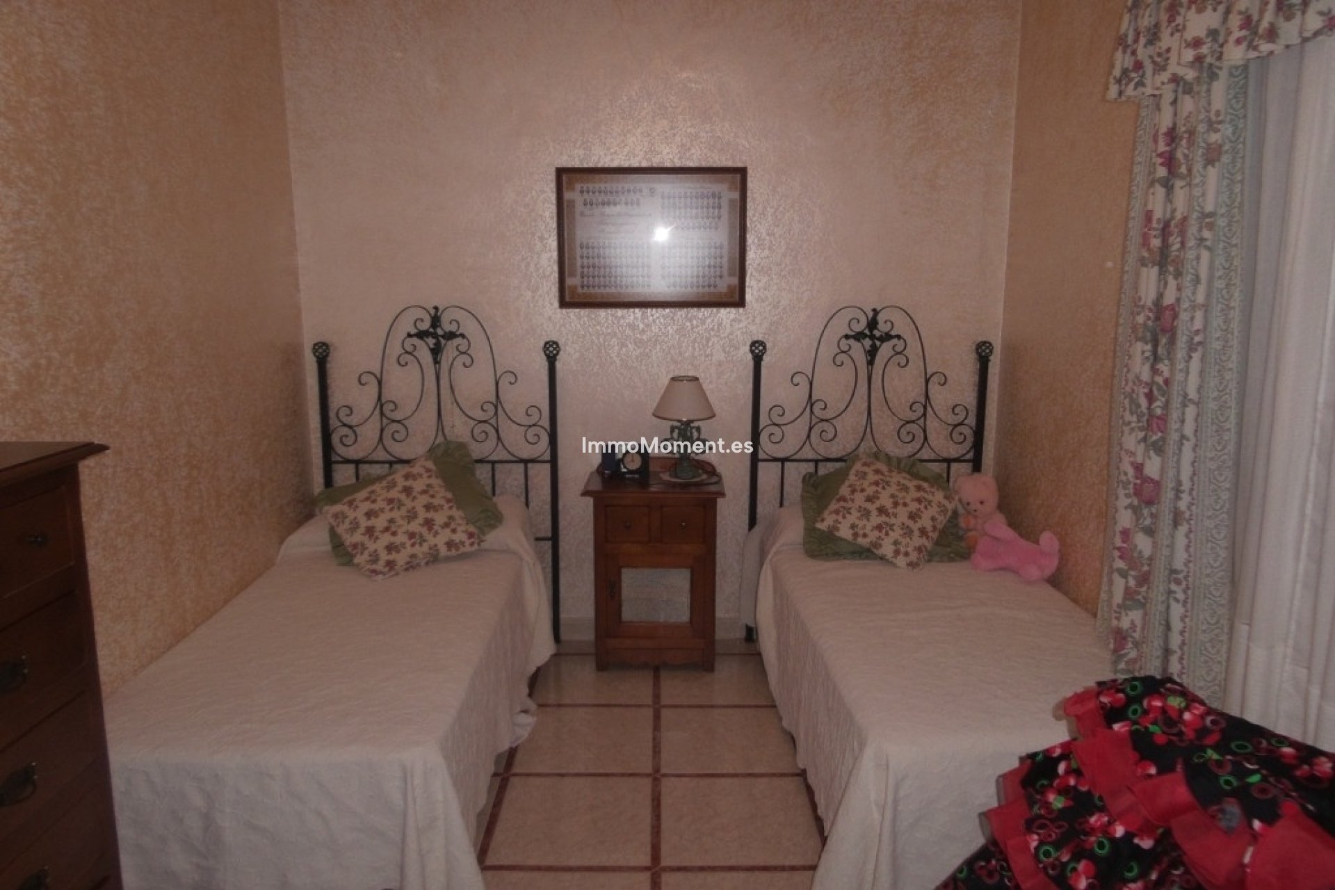 Resale - Villa - Inland  - Alhaurín de la Torre