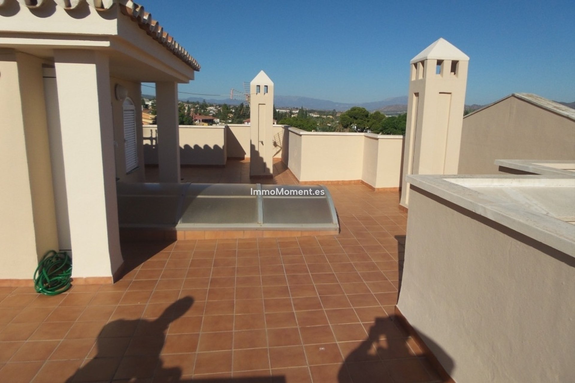 Resale - Villa - Inland  - Alhaurín de la Torre