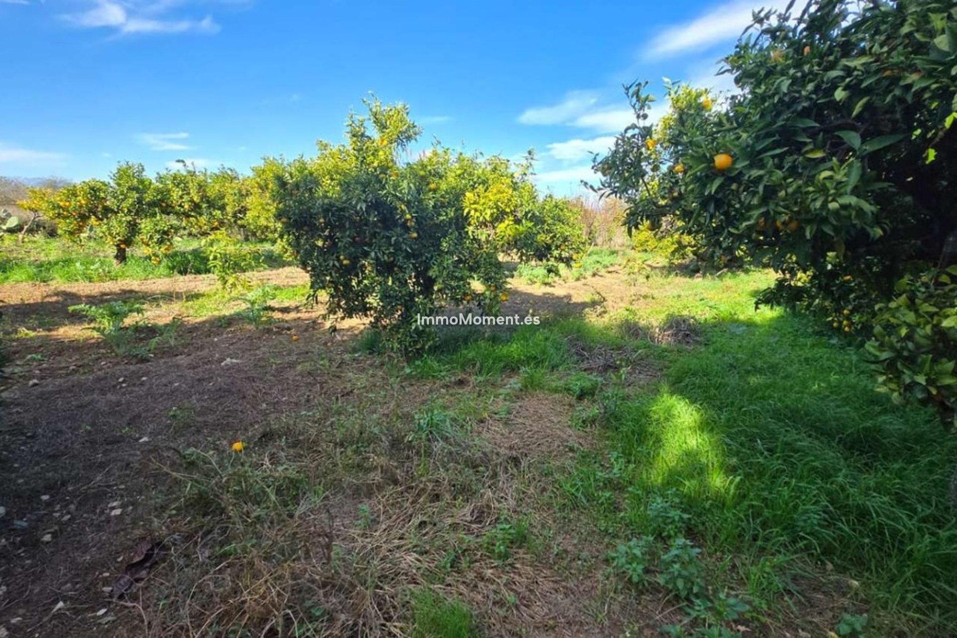 Resale - Villa - Inland  - Alhaurín de la Torre