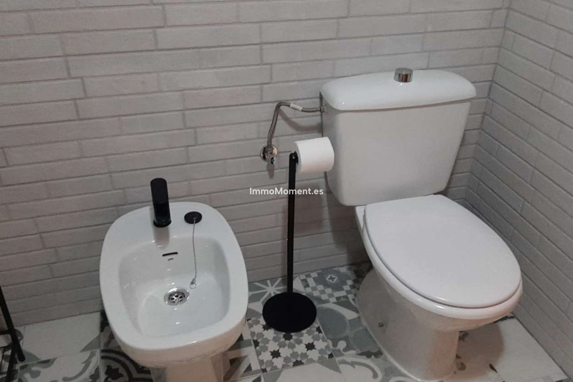 Resale - Villa - Inland  - Alhaurín de la Torre