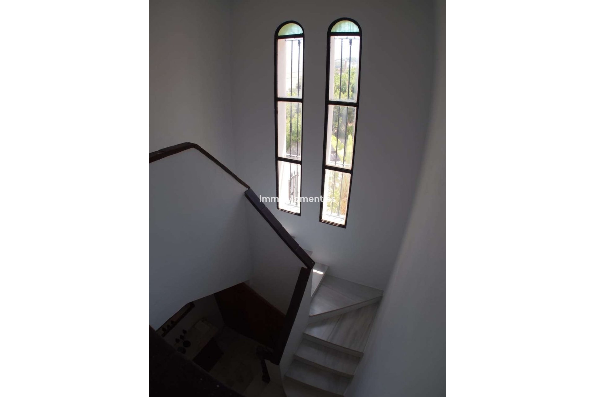 Resale - Villa - Inland  - Alhaurín de la Torre