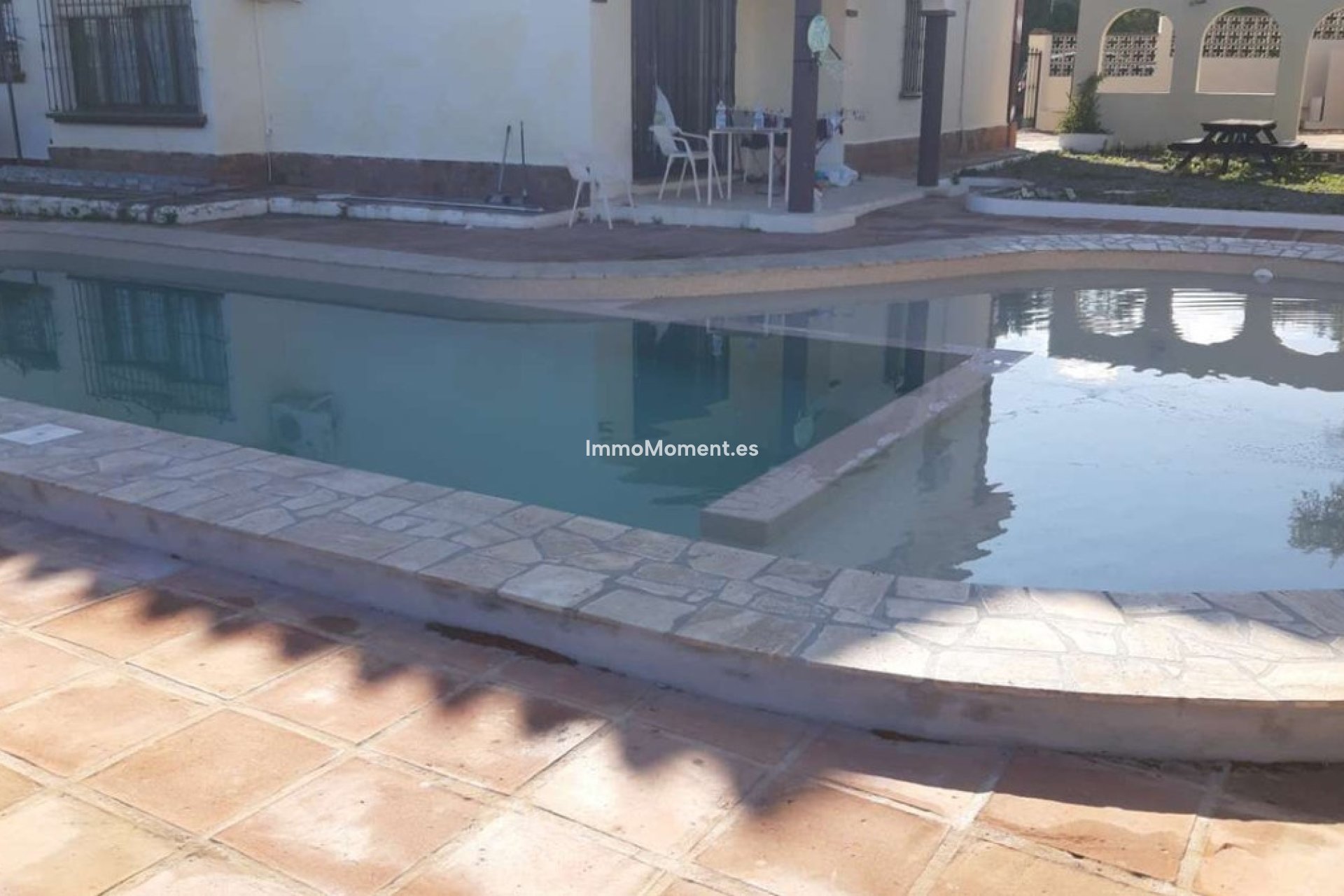 Resale - Villa - Inland  - Alhaurín de la Torre