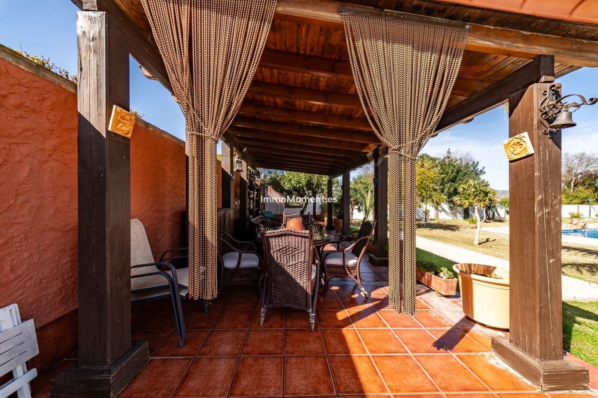 Resale - Villa - Inland  - Alhaurín de la Torre