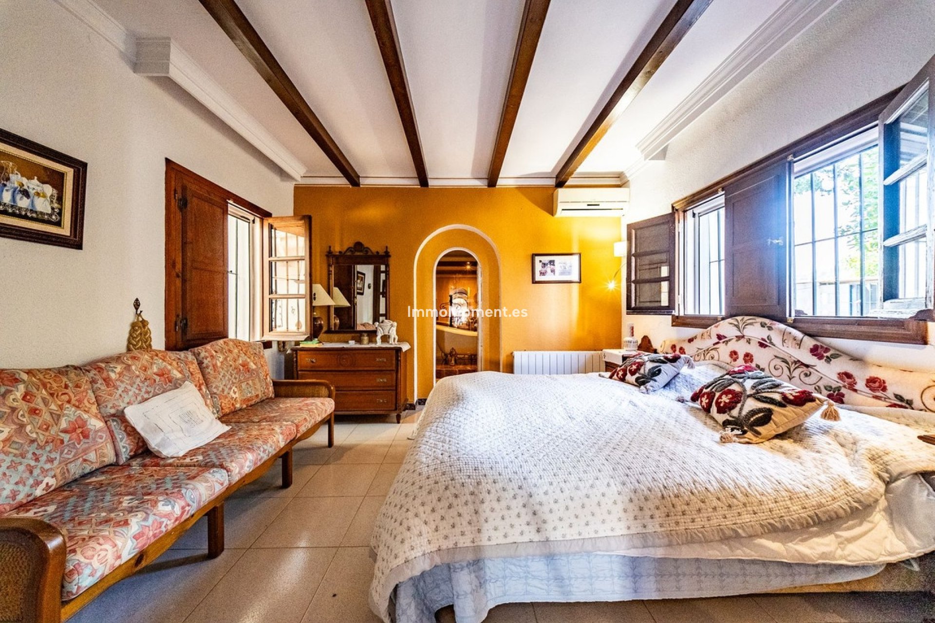 Resale - Villa - Inland  - Alhaurín de la Torre